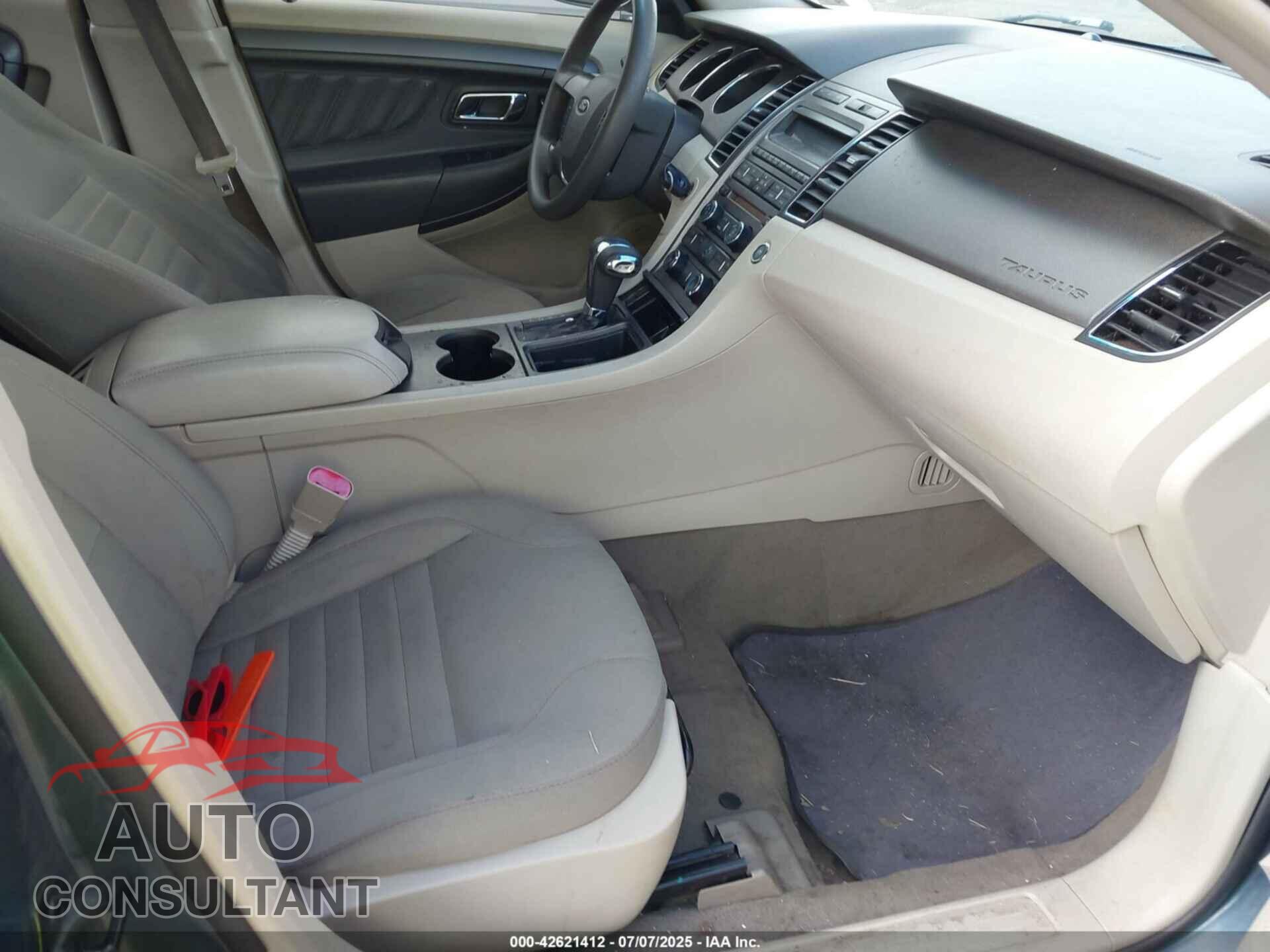 FORD TAURUS 2010 - 1FAHP2DW5AG111408