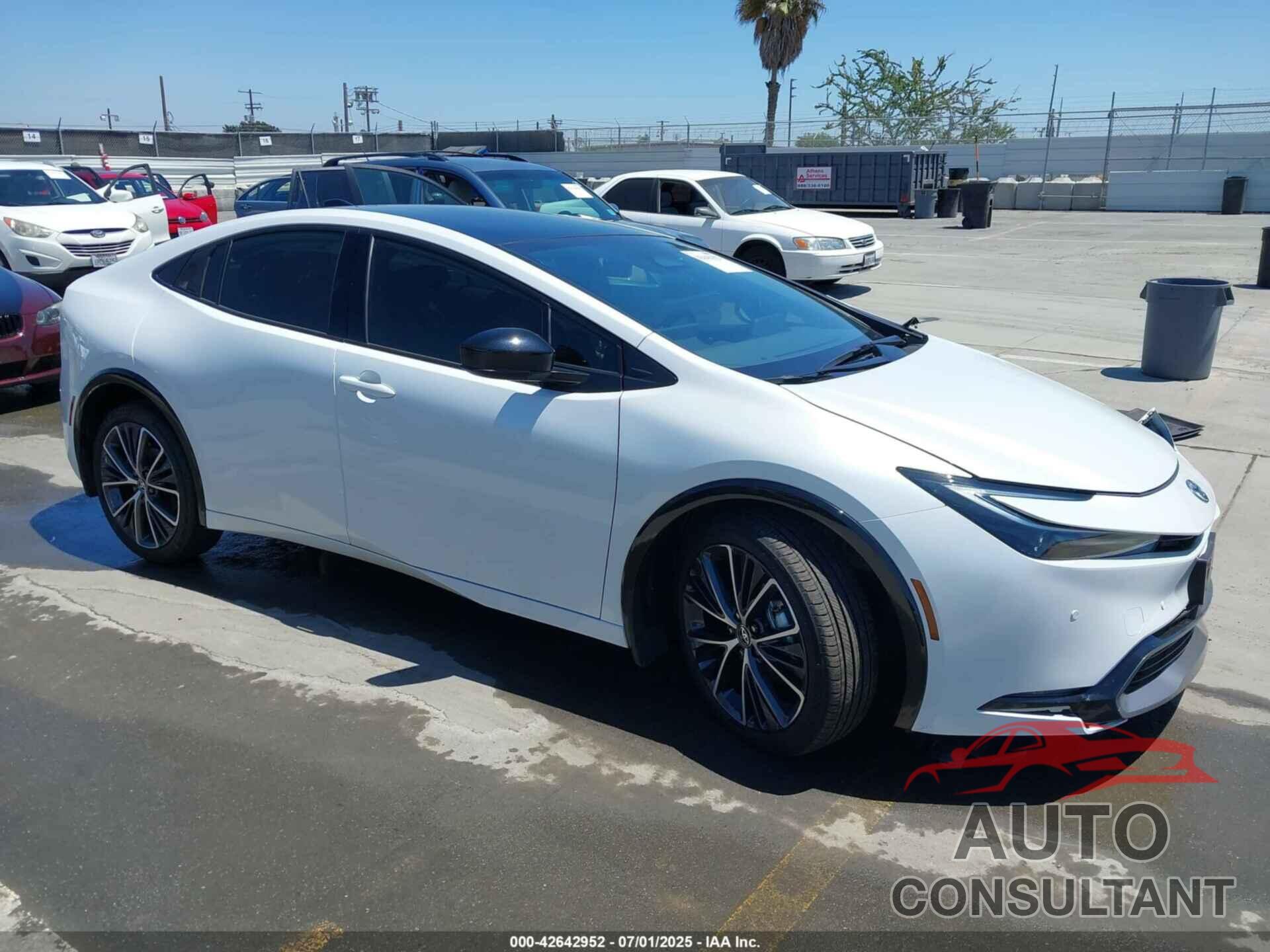 TOYOTA PRIUS 2024 - JTDACAAU8R3042124