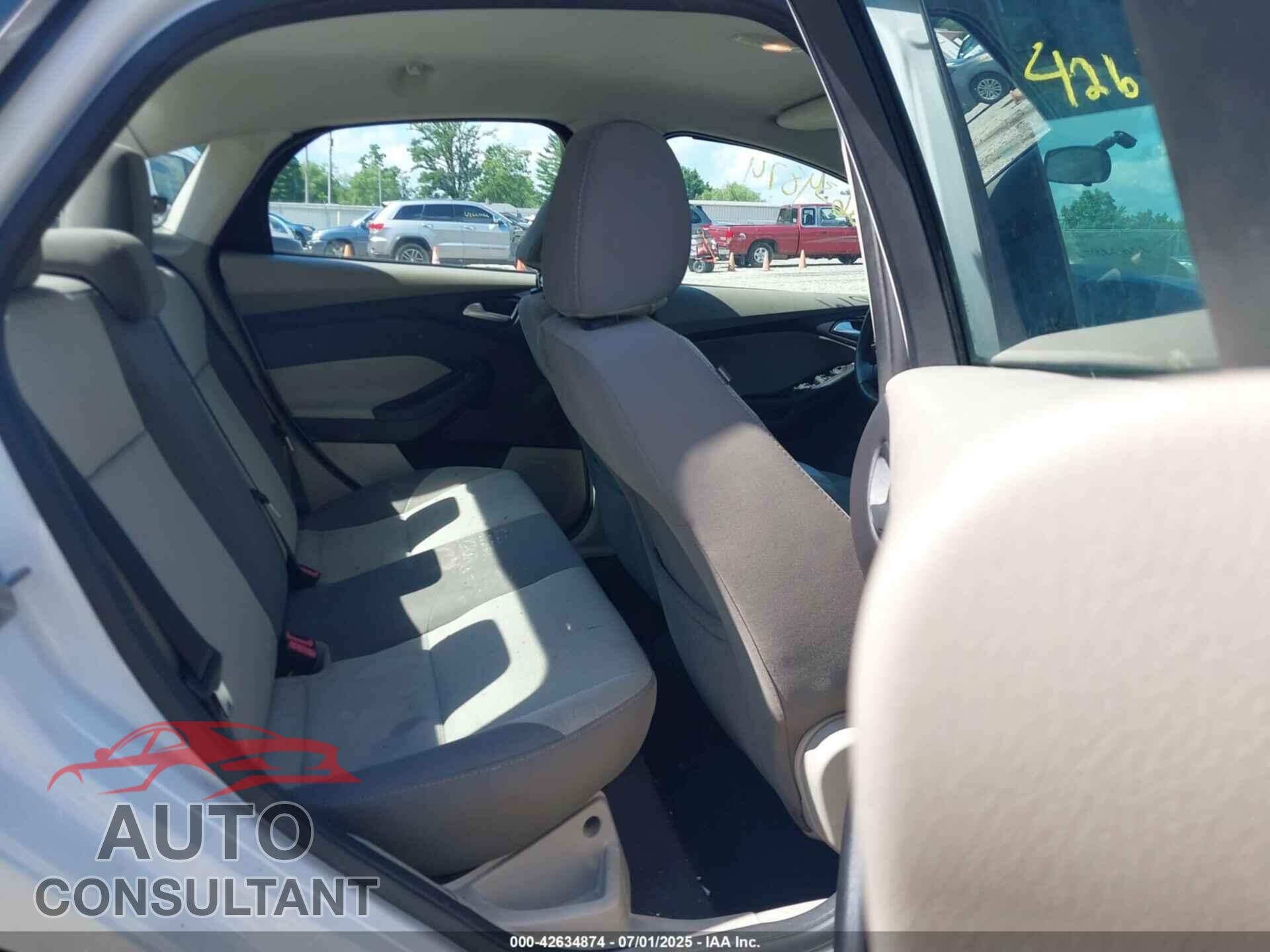 FORD FOCUS 2014 - 1FADP3F25EL263409