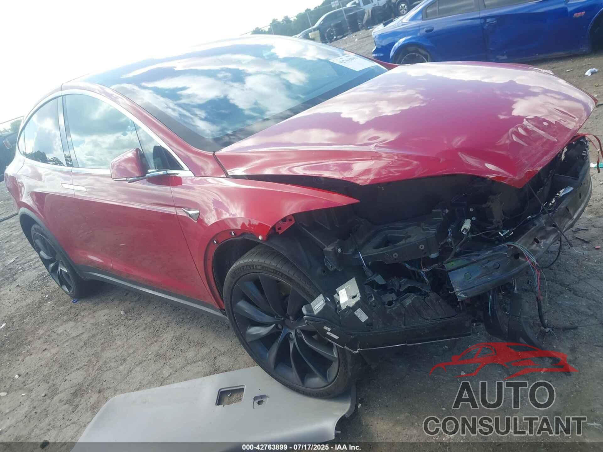 TESLA MODEL X 2018 - 5YJXCBE20JF141228