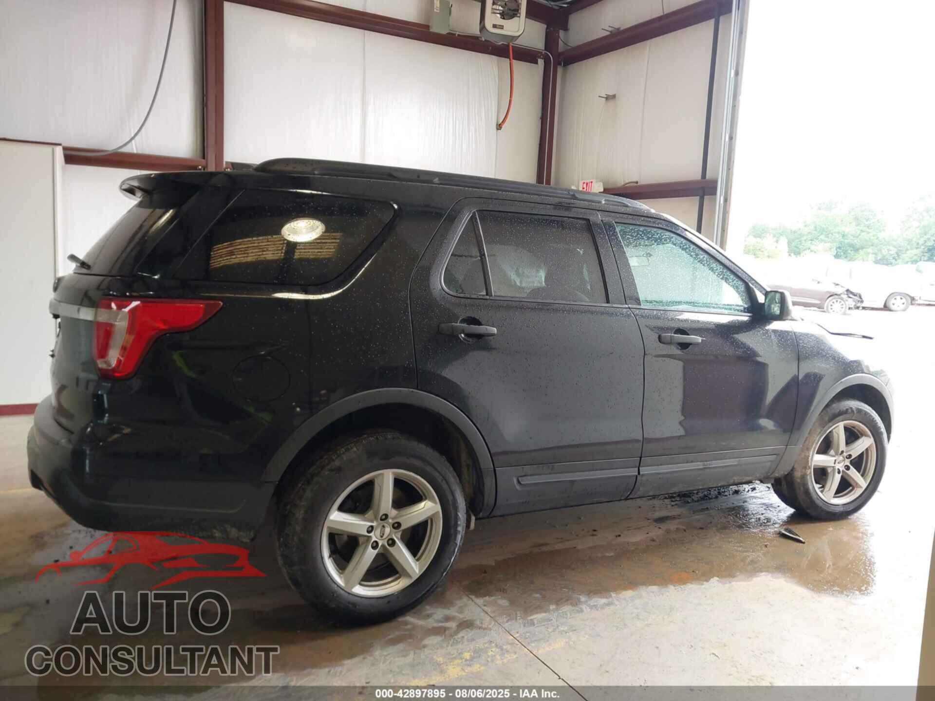 FORD EXPLORER 2018 - 1FM5K7B8XJGB67689