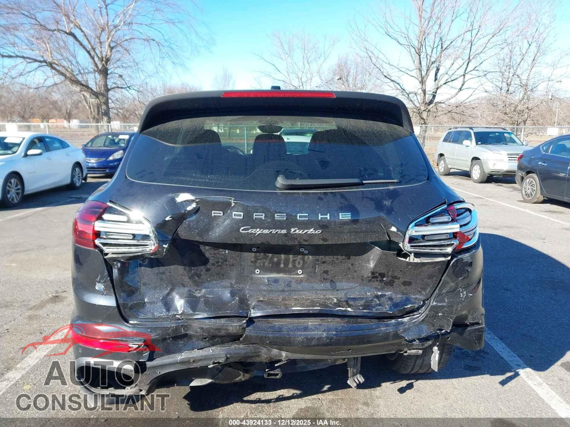 PORSCHE CAYENNE 2015 - WP1AC2A25FLA80618
