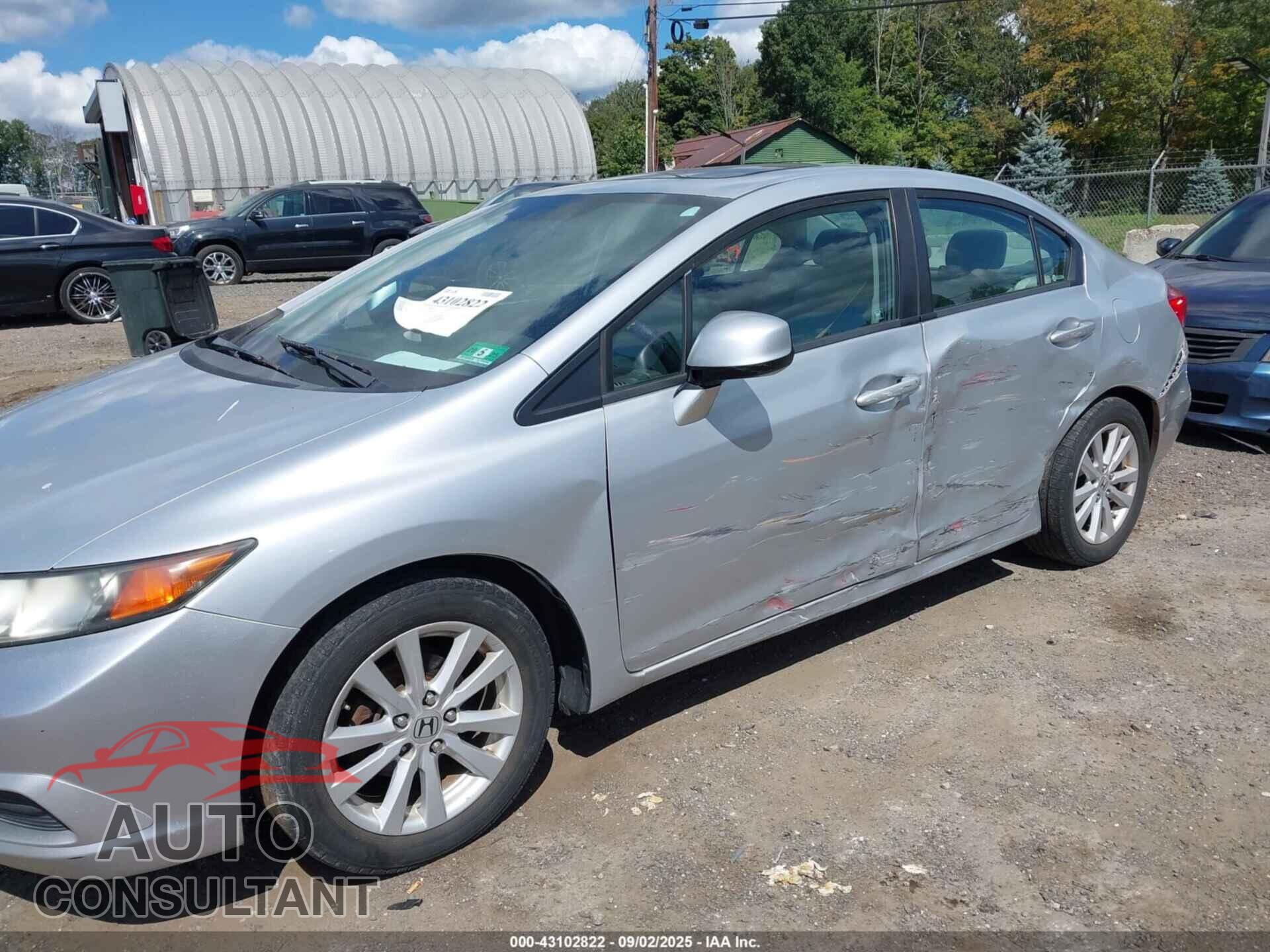 HONDA CIVIC 2012 - 2HGFB2F86CH570261
