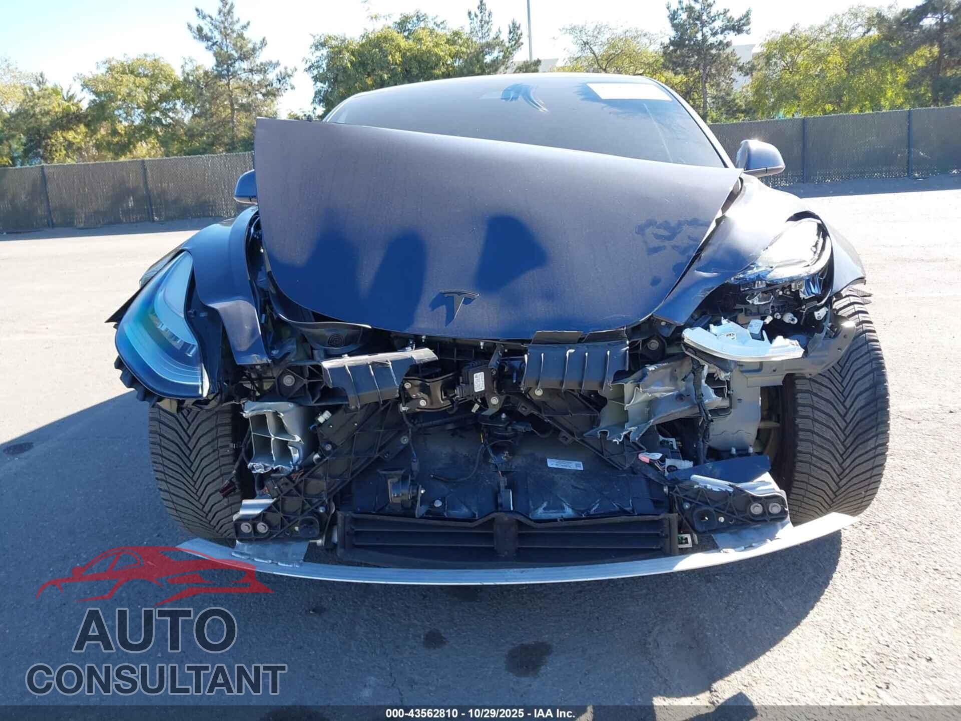 TESLA MODEL 3 2018 - 5YJ3E1EA4JF031566