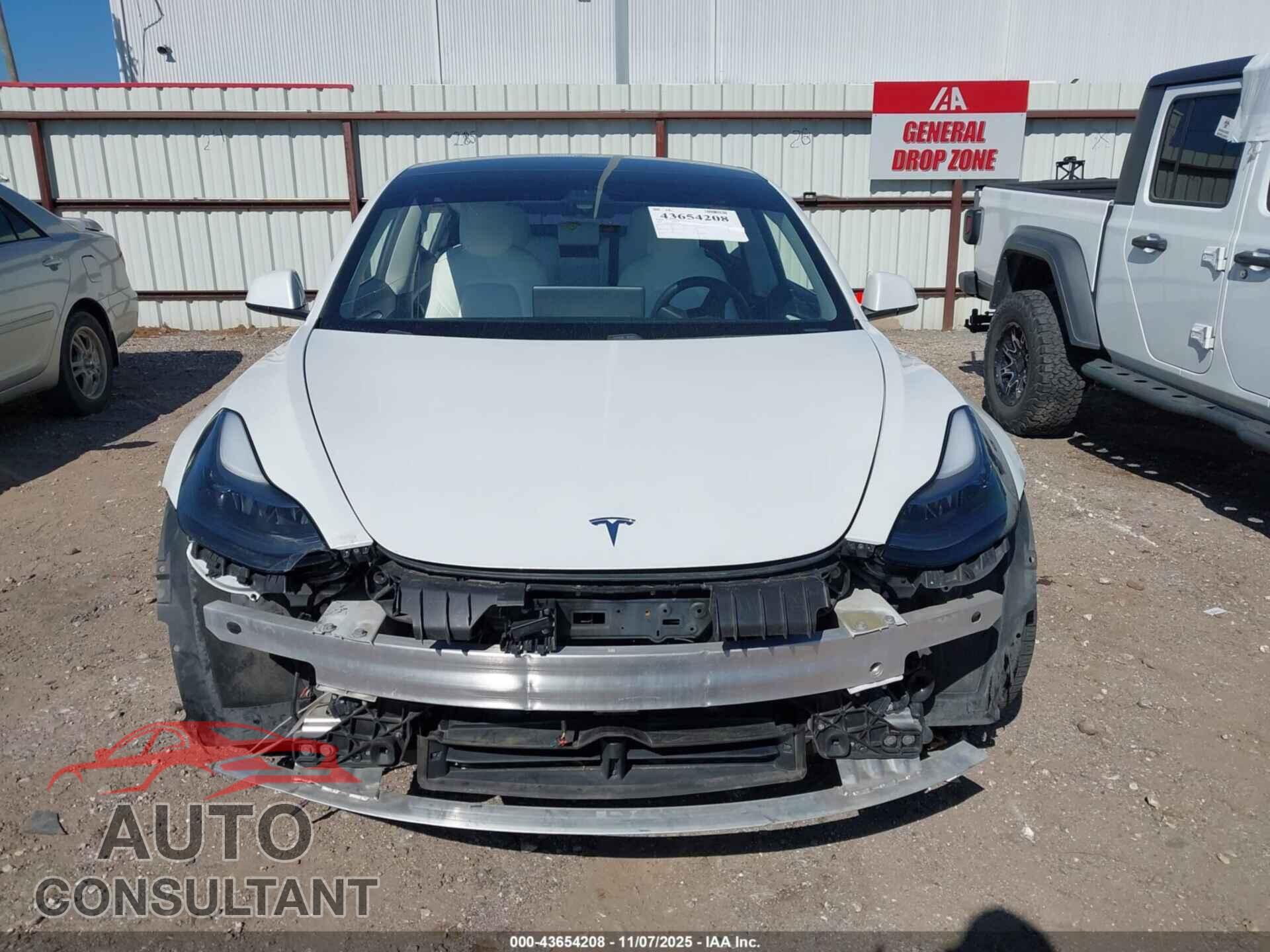 TESLA MODEL 3 2021 - 5YJ3E1EA4MF032060