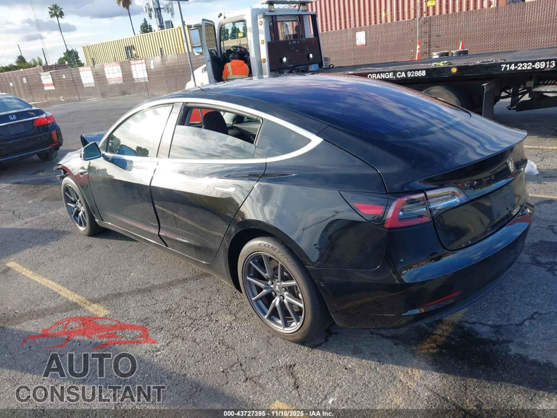 TESLA MODEL 3 2018 - 5YJ3E1EA0JF008446
