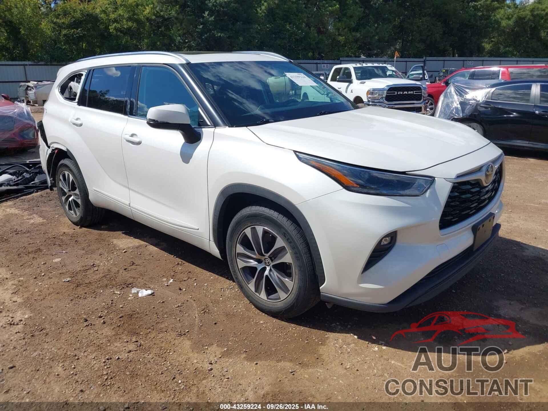 TOYOTA HIGHLANDER 2021 - 5TDGZRAH5MS031759