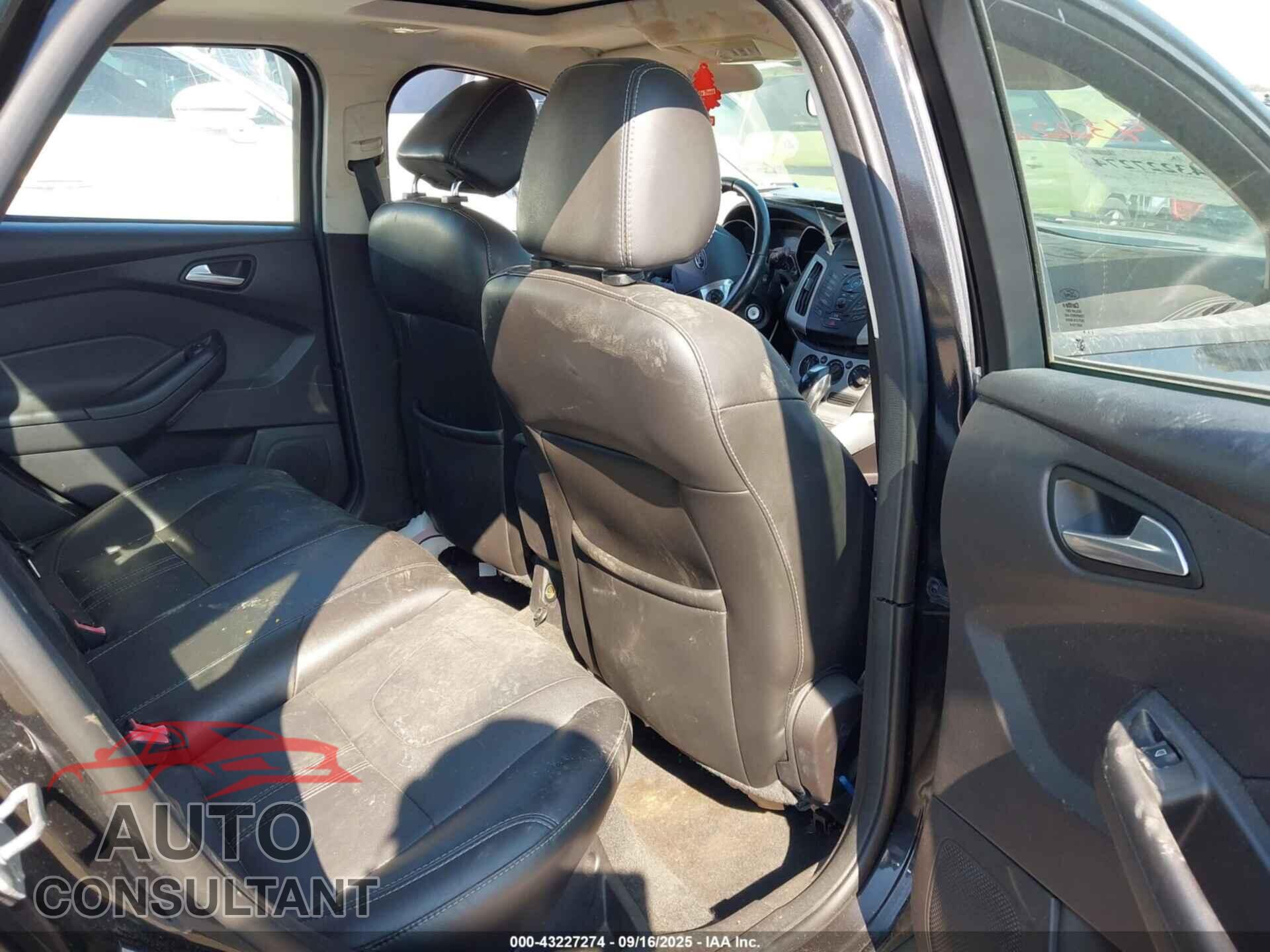 FORD FOCUS 2014 - 1FADP3F26EL151363