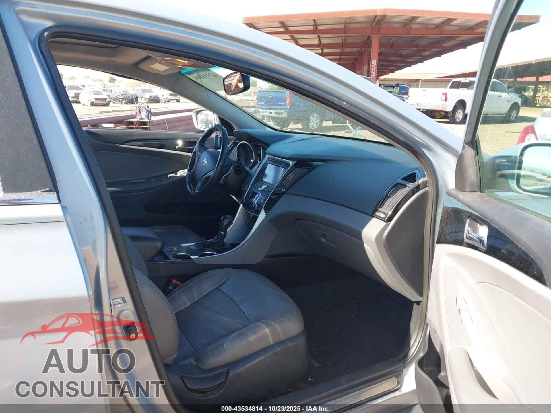 HYUNDAI SONATA 2011 - 5NPEC4AB2BH289649