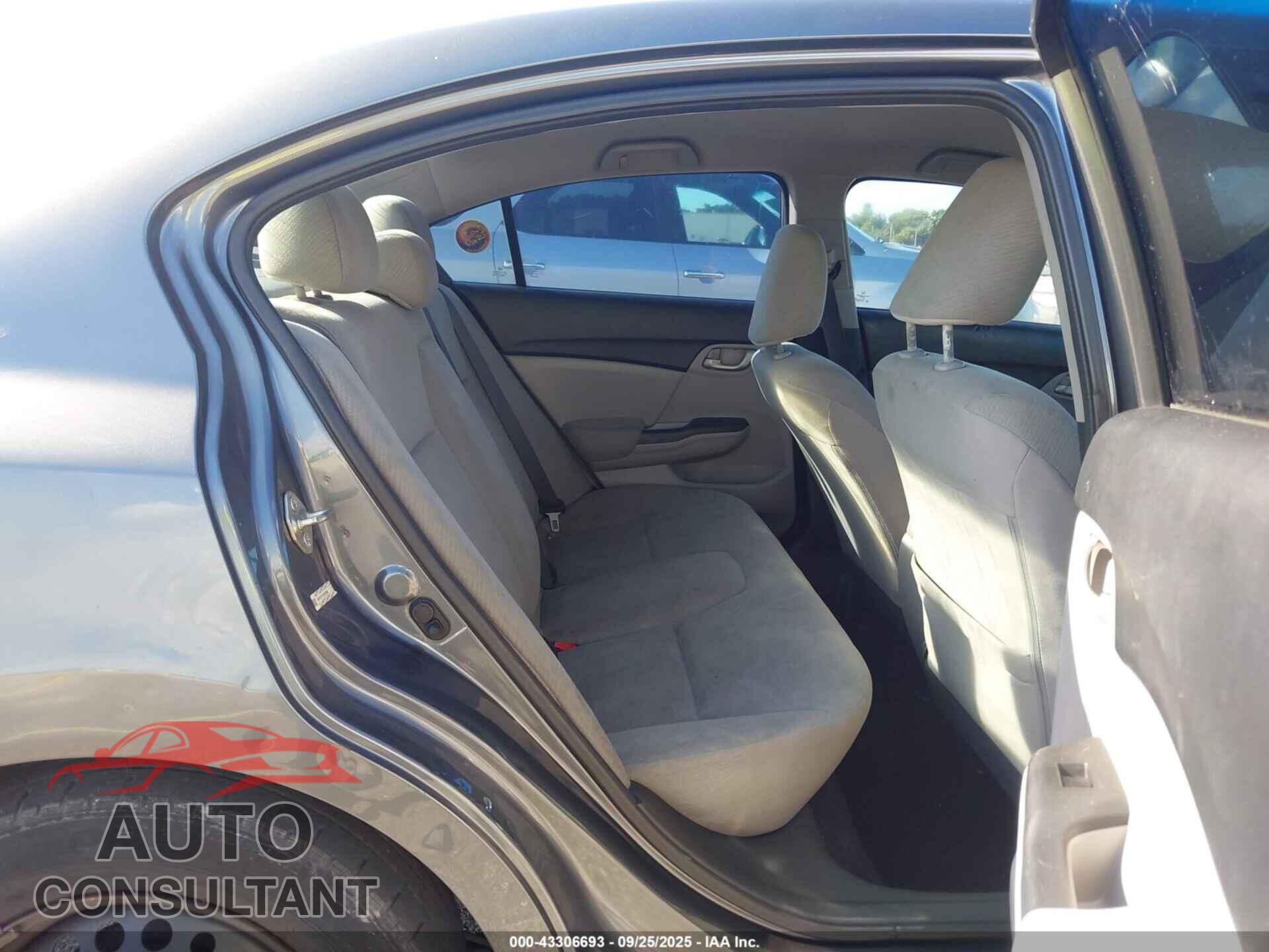 HONDA CIVIC 2013 - 19XFB2F57DE076802