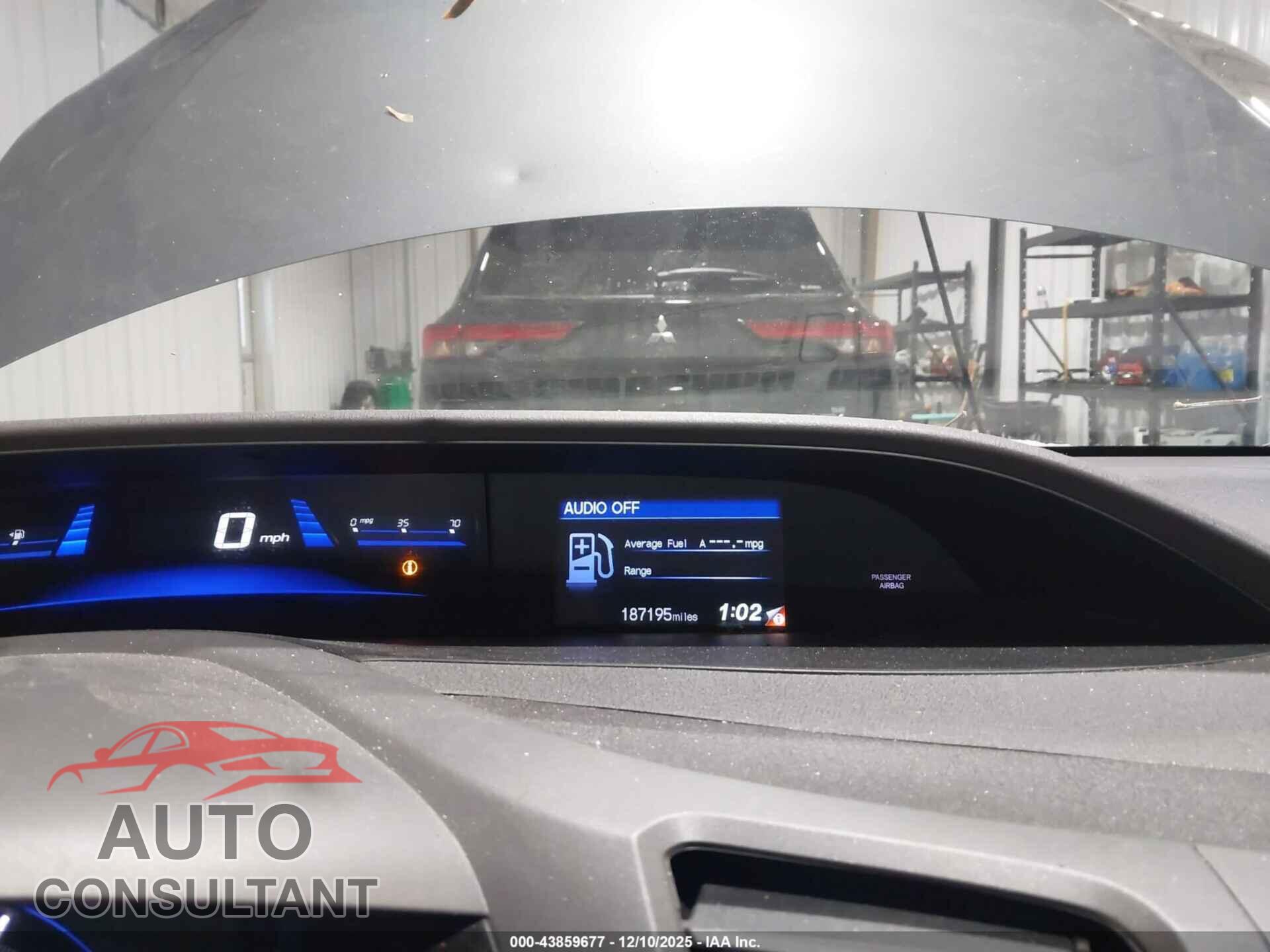 HONDA CIVIC 2012 - 19XFB2E53CE068499