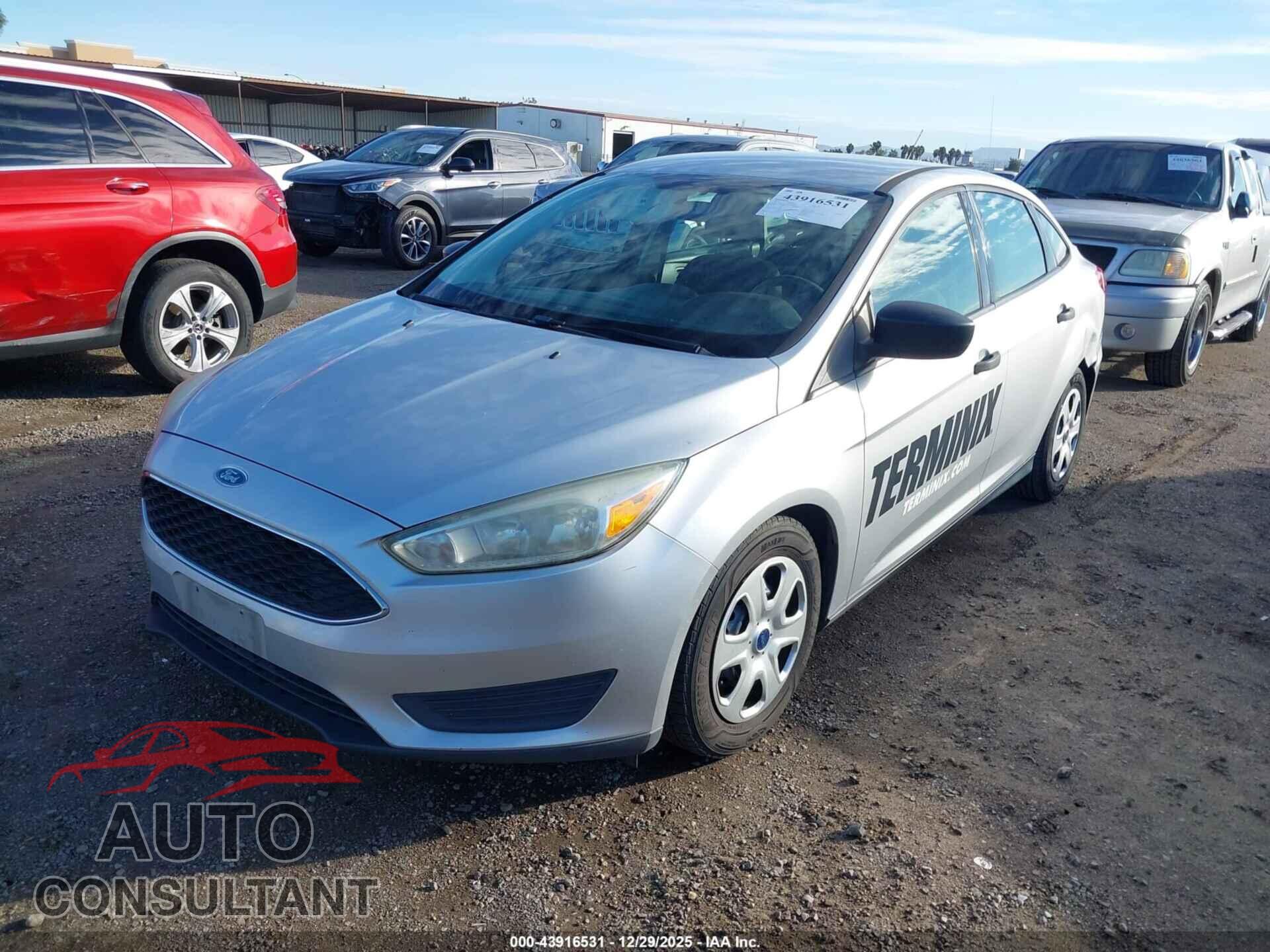 FORD FOCUS 2015 - 1FADP3E24FL335994