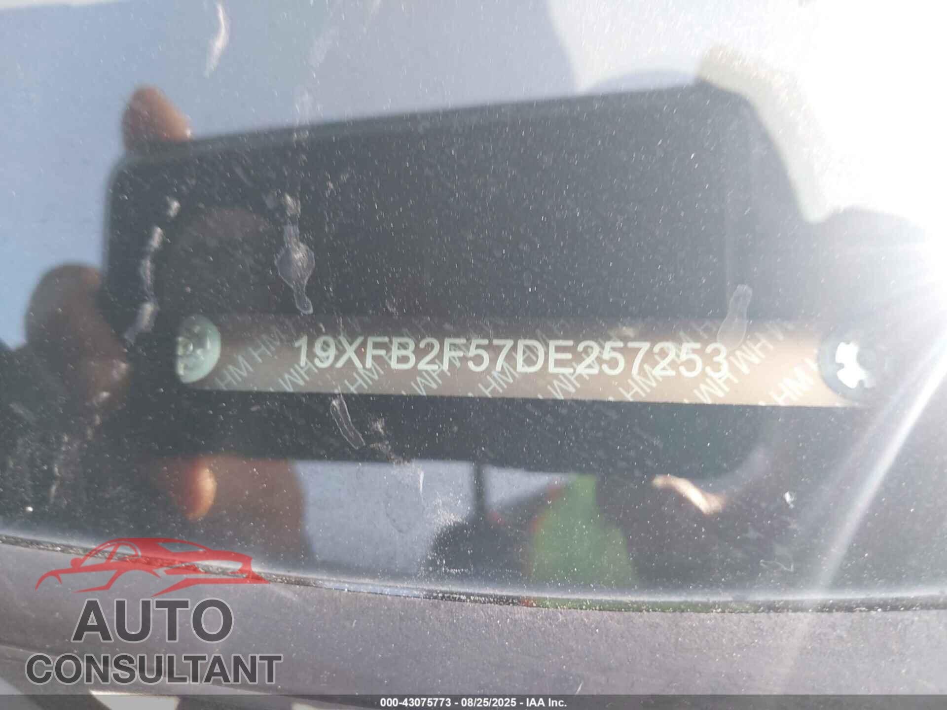 HONDA CIVIC 2013 - 19XFB2F57DE257253