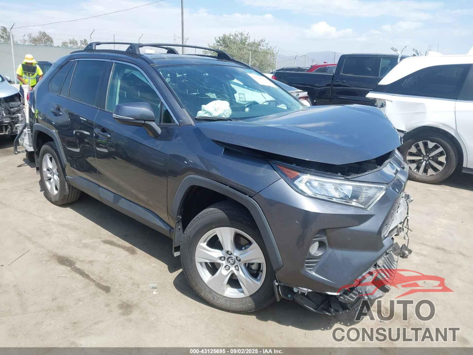 TOYOTA RAV4 2020 - 2T3W1RFV3LC065330