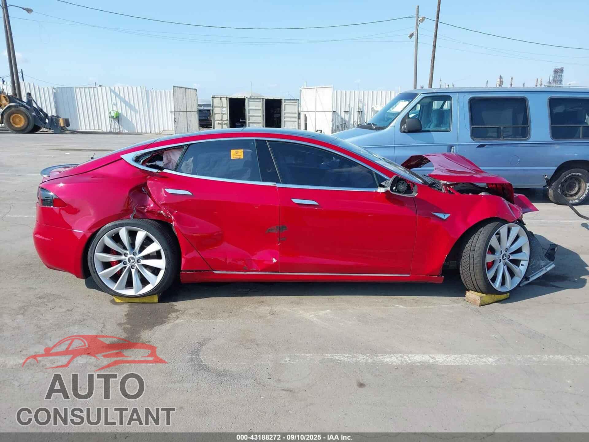 TESLA MODEL S 2016 - 5YJSA1E4XGF142732