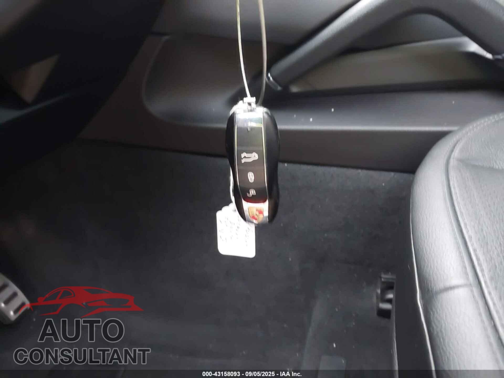 PORSCHE CAYENNE 2015 - WP1AB2A28FLA57031