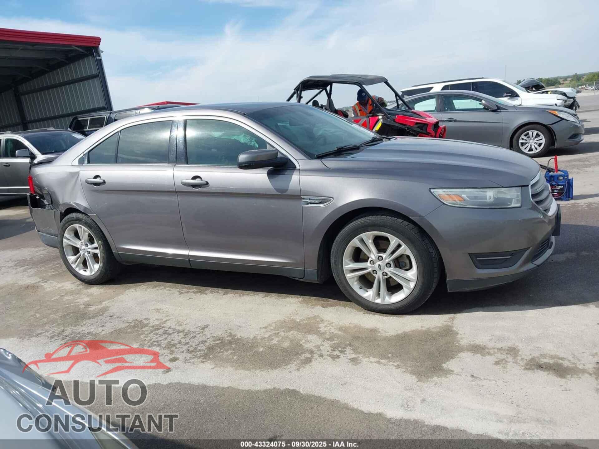 FORD TAURUS 2014 - 1FAHP2H82EG101176