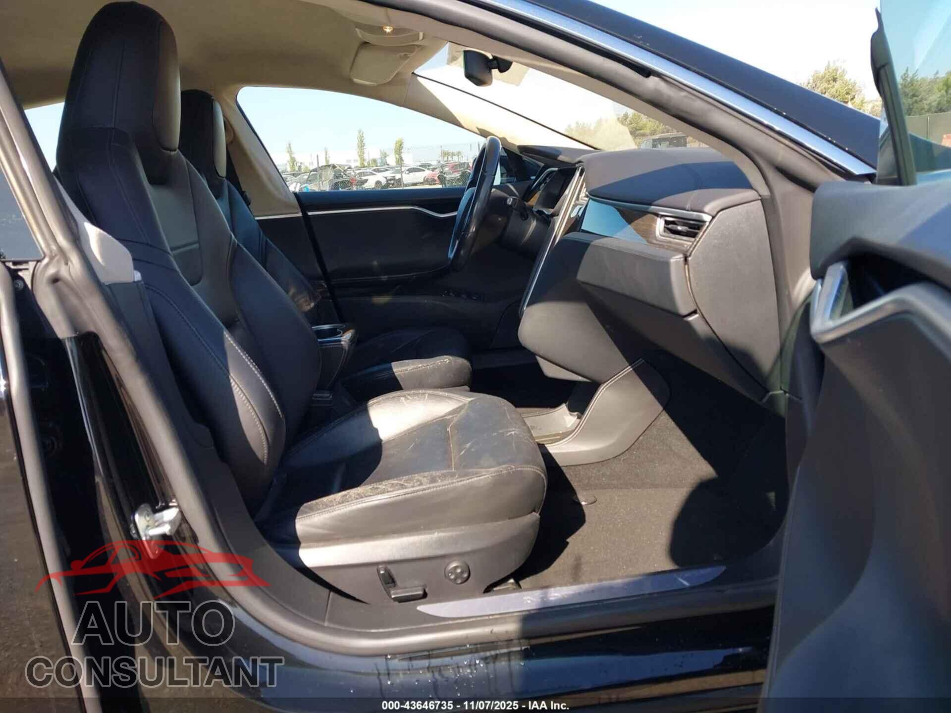 TESLA MODEL S 2015 - 5YJSA1E13FF115036