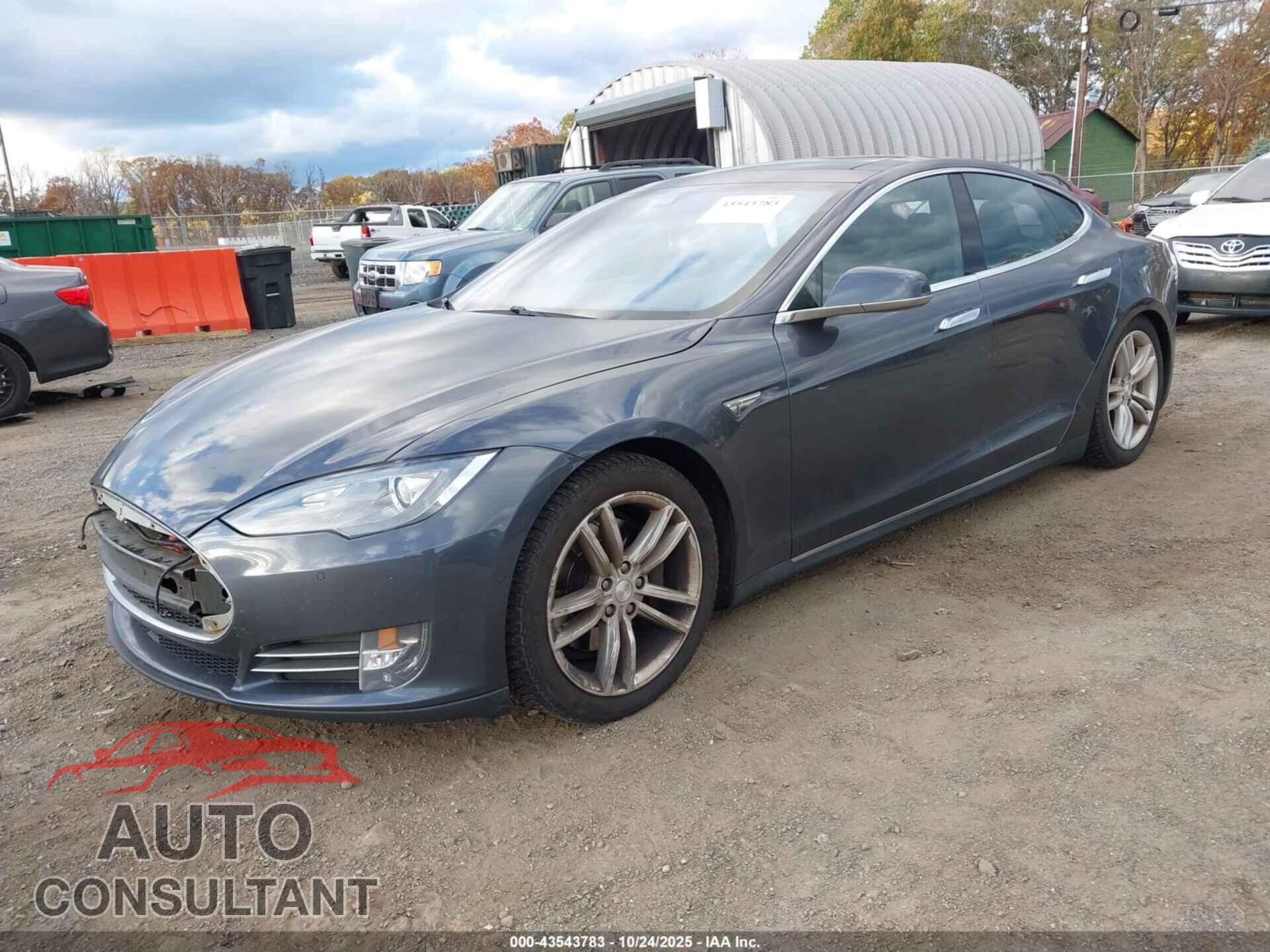 TESLA MODEL S 2015 - 5YJSA1H21FF083174