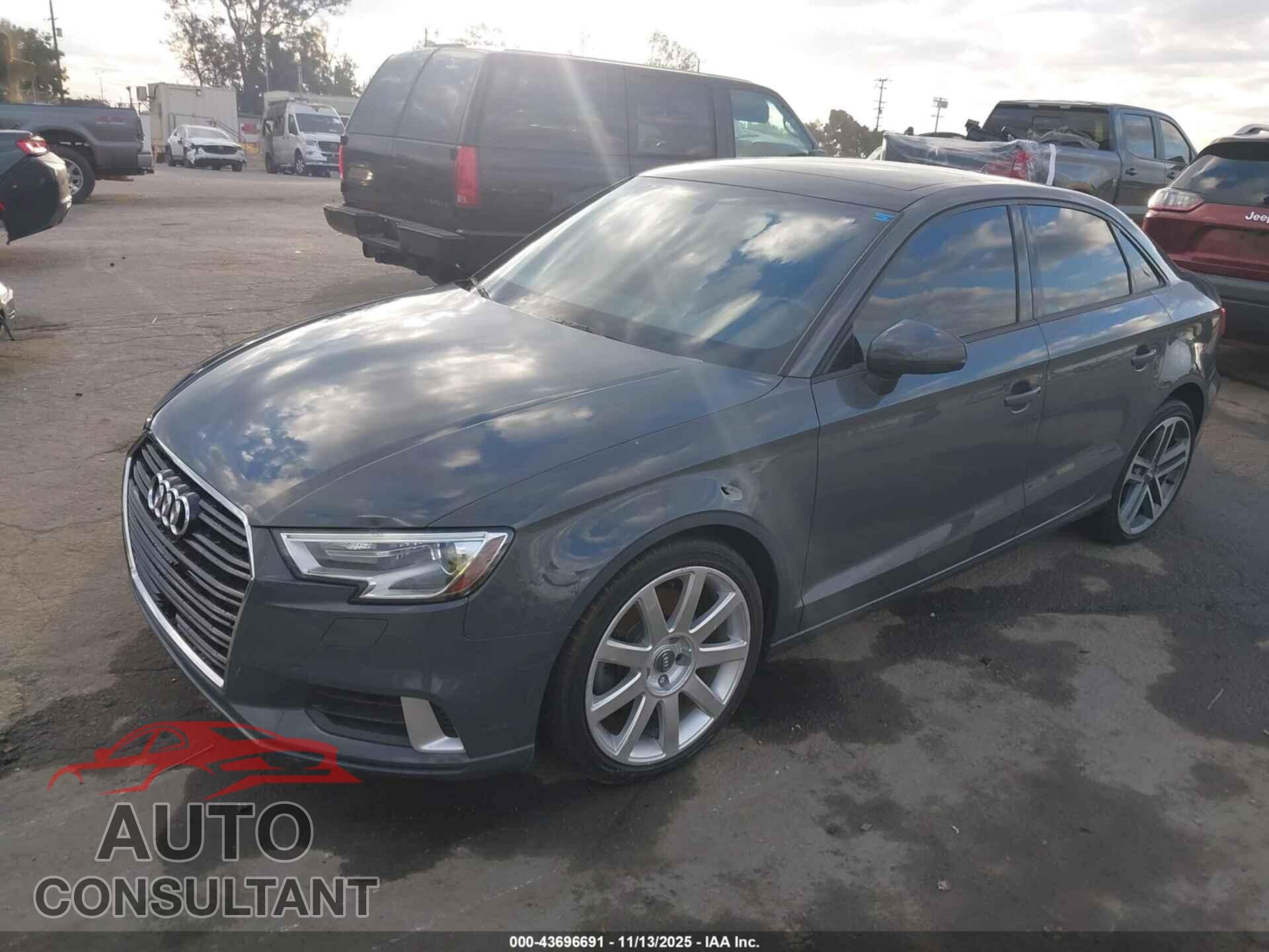 AUDI A3 2017 - WAUAUGFFXH1051246