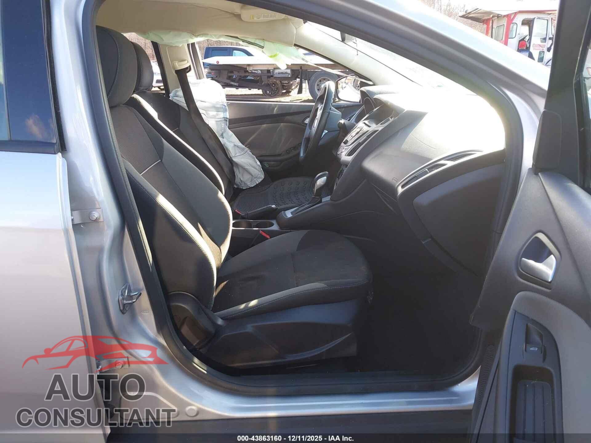 FORD FOCUS 2014 - 1FADP3F26EL434670