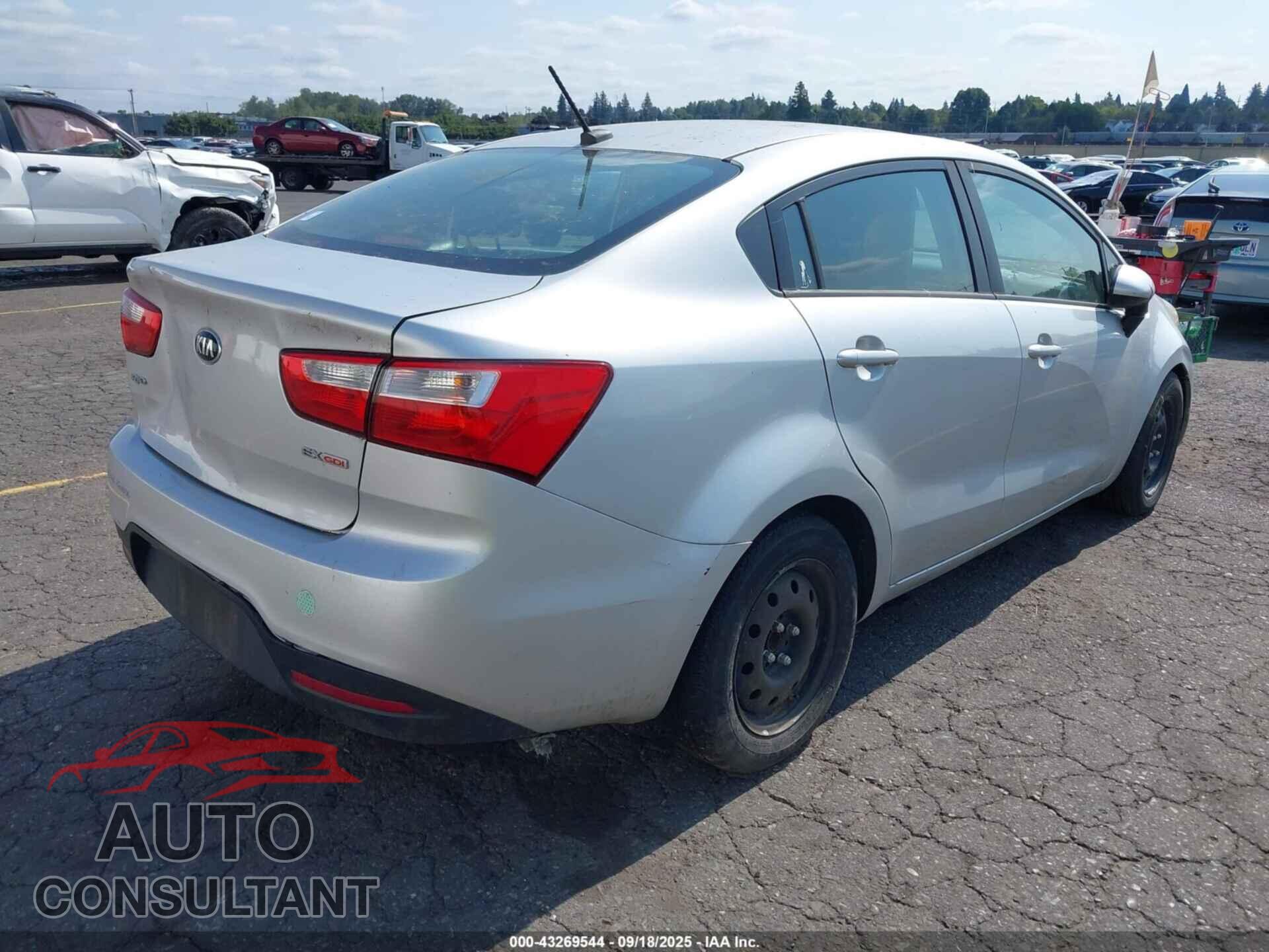KIA RIO 2015 - KNADN4A34F6453799