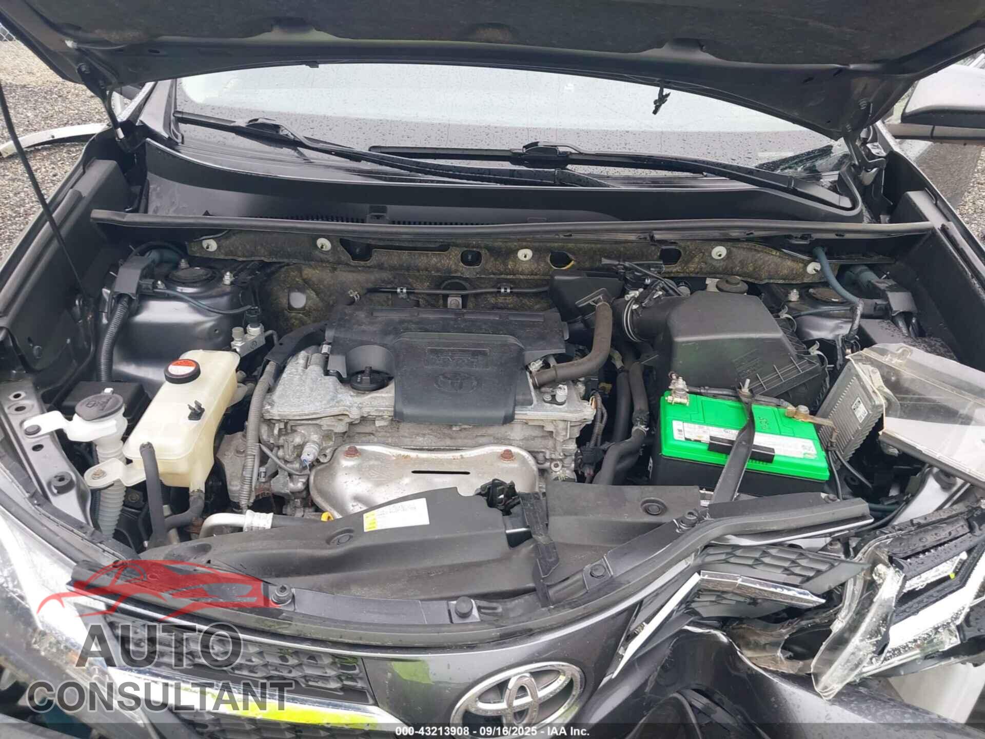 TOYOTA RAV4 2015 - JTMDFREV2FD166322