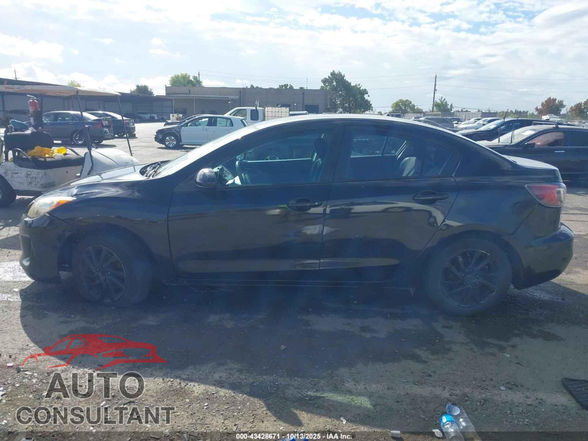 MAZDA MAZDA3 2012 - JM1BL1V71C1665645