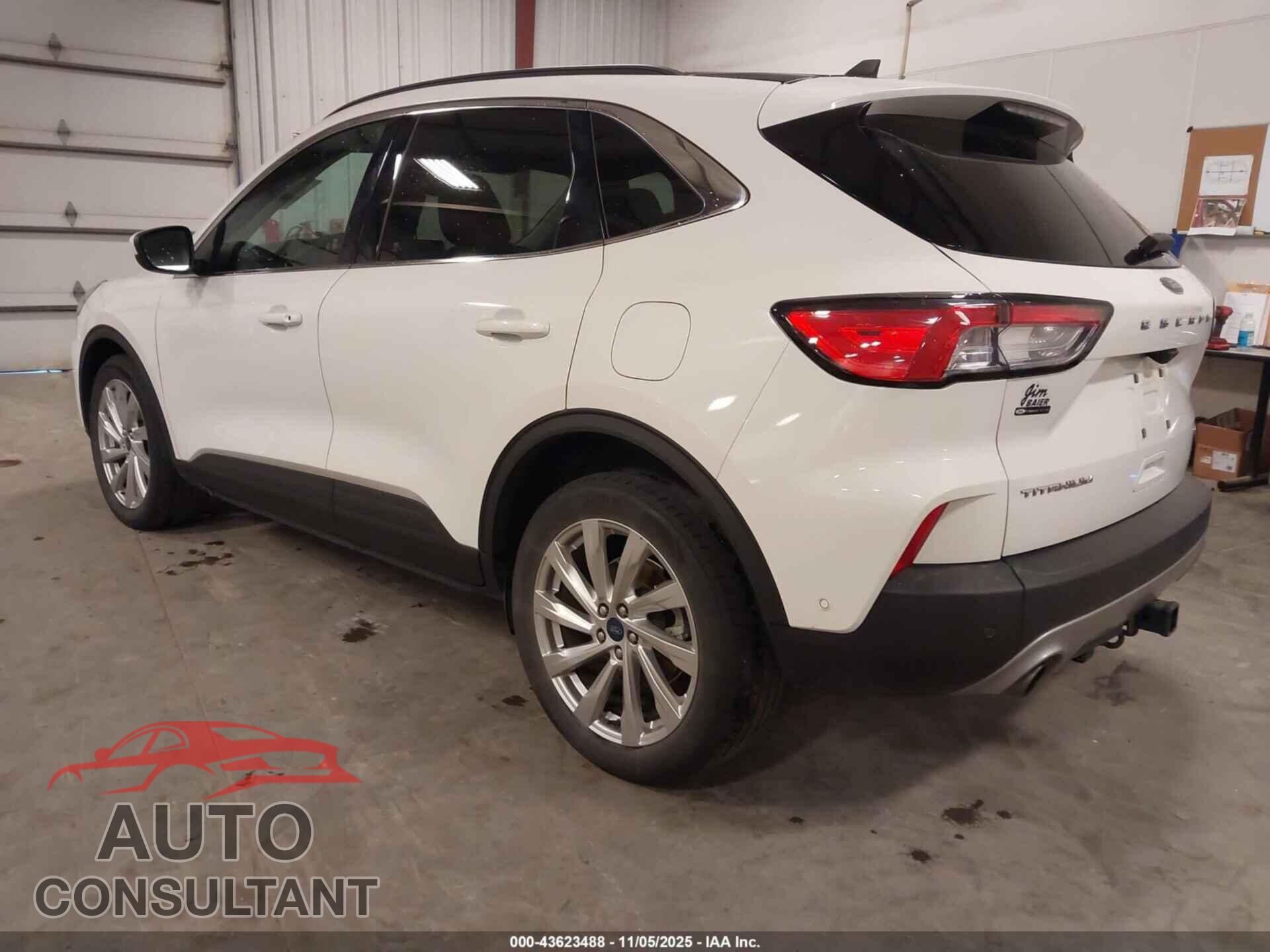 FORD ESCAPE 2021 - 1FMCU9J93MUB18069