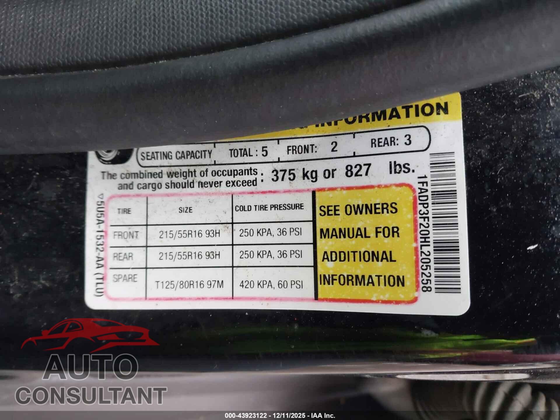 FORD FOCUS 2017 - 1FADP3F20HL205258