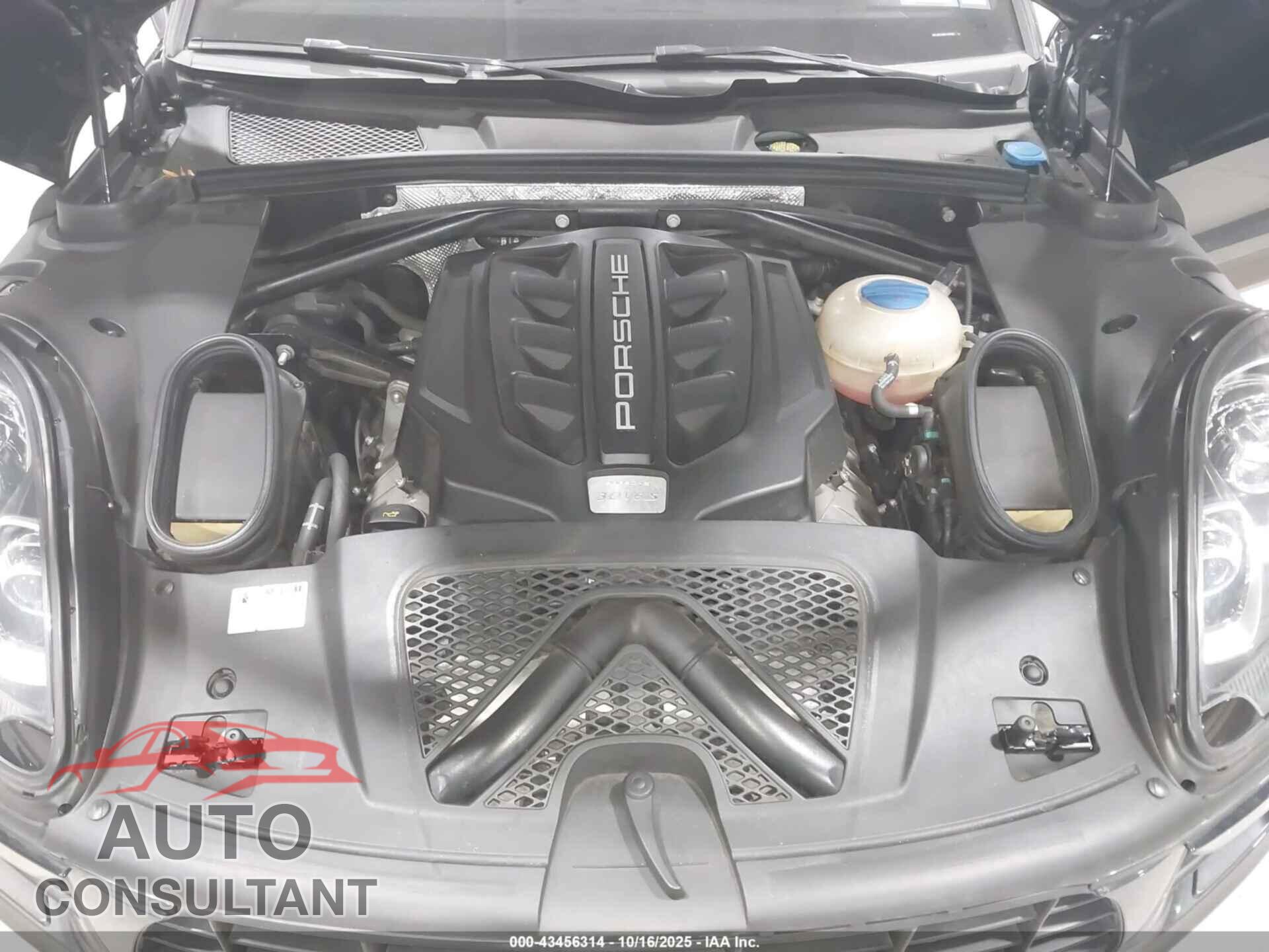 PORSCHE MACAN 2017 - WP1AB2A56HLB15943