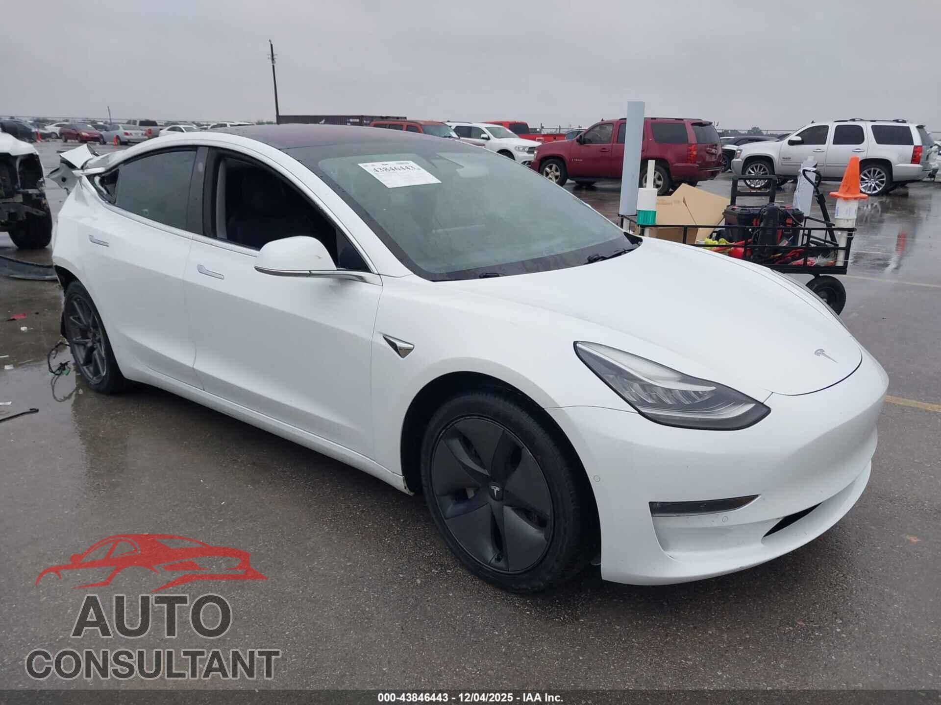 TESLA MODEL 3 2018 - 5YJ3E1EA8JF032669