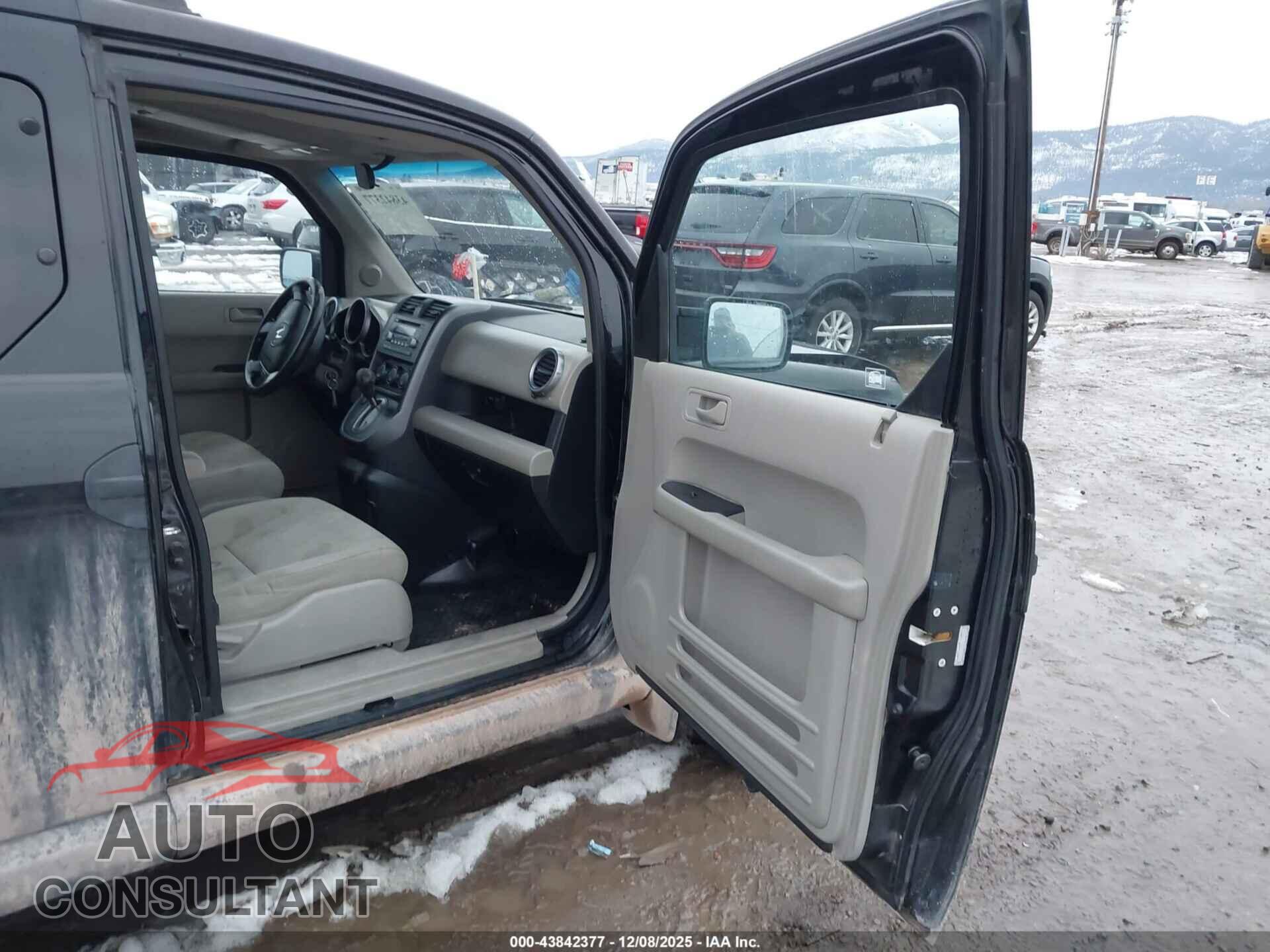 HONDA ELEMENT 2011 - 5J6YH2H77BL004938