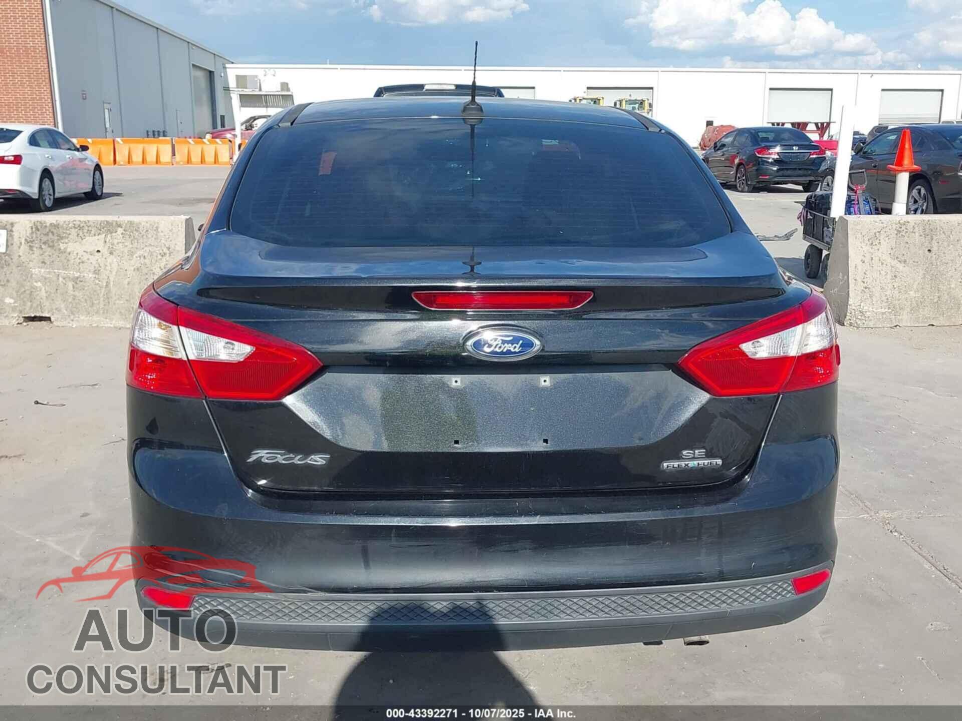 FORD FOCUS 2014 - 1FADP3F21EL155255