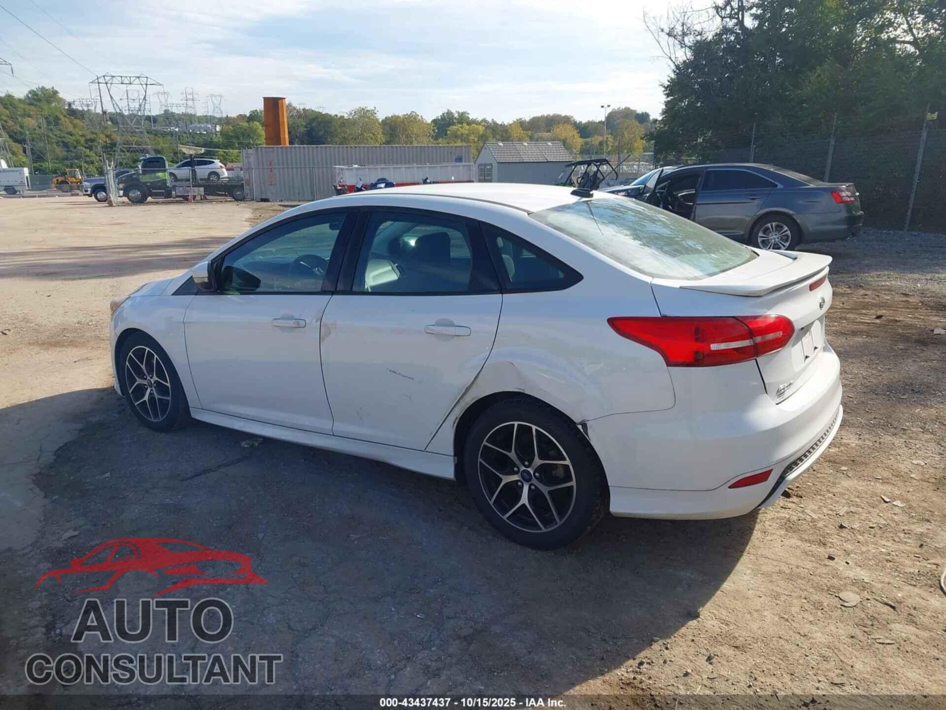 FORD FOCUS 2016 - 1FADP3F25GL393936
