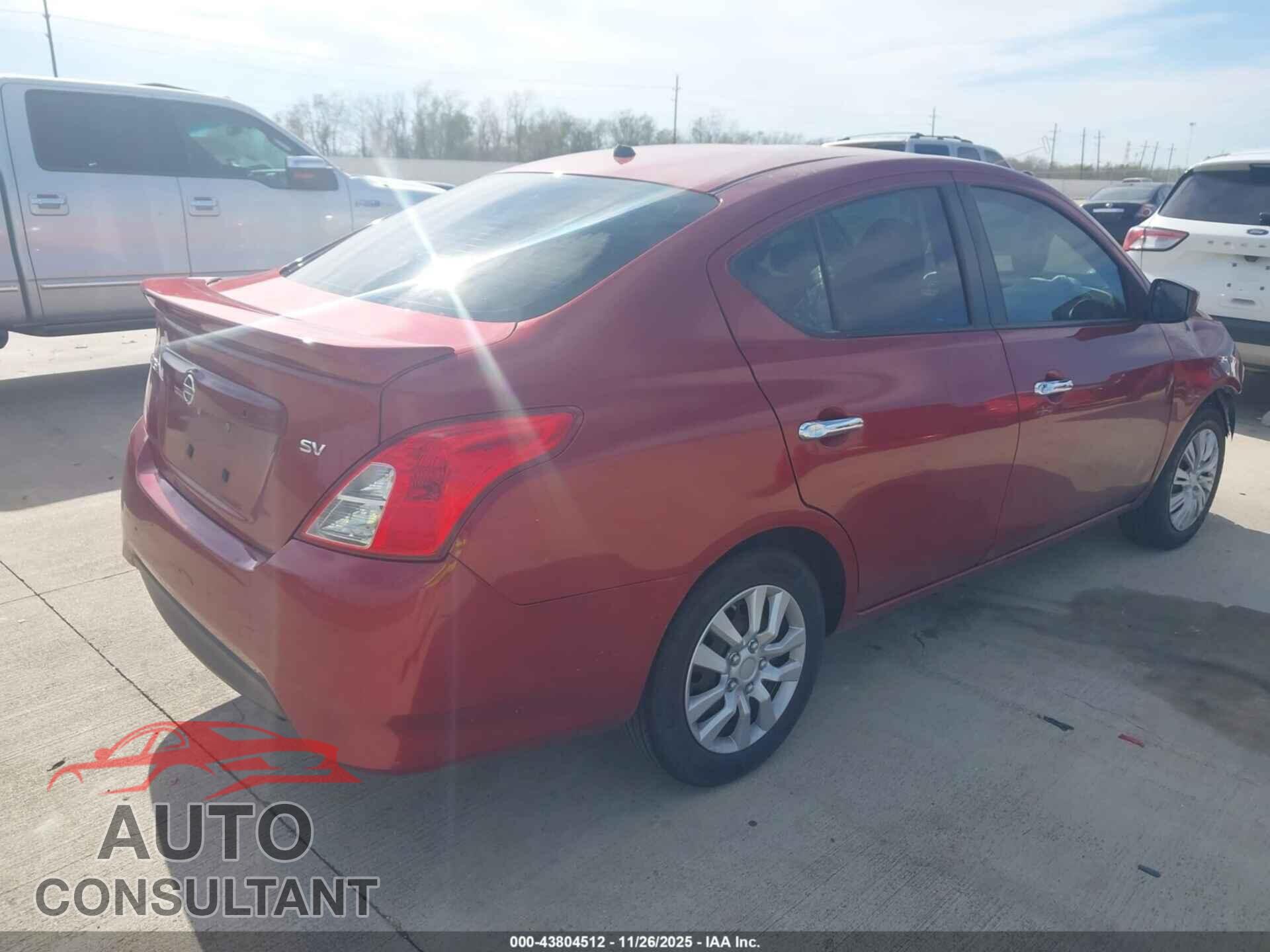 NISSAN VERSA 2019 - 3N1CN7AP3KL818009