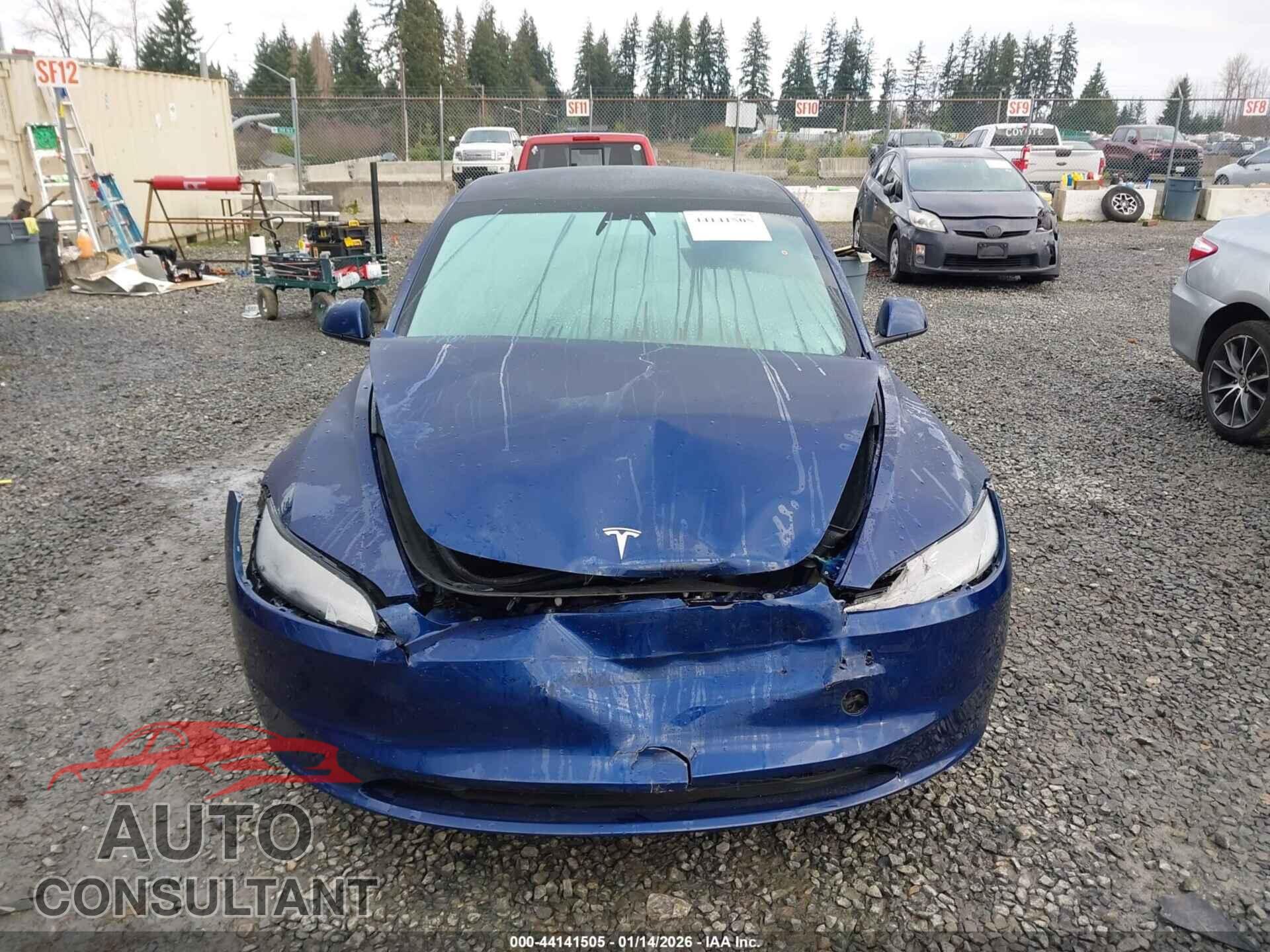 TESLA MODEL 3 2024 - 5YJ3E1EB3RF816178
