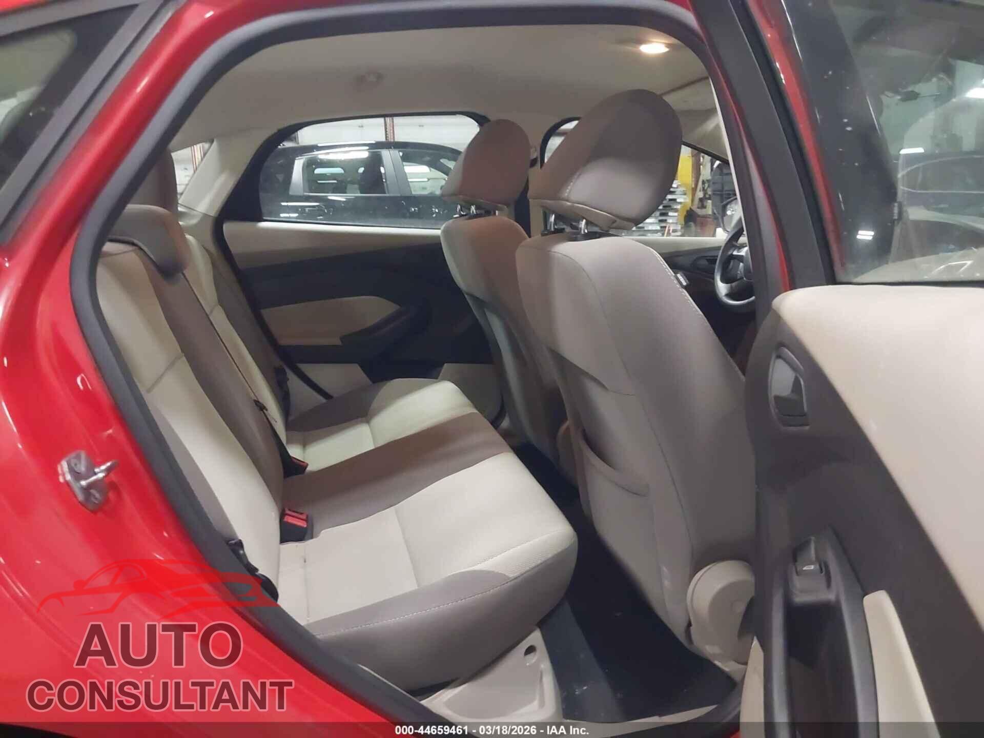 FORD FOCUS 2012 - 1FAHP3F23CL446810