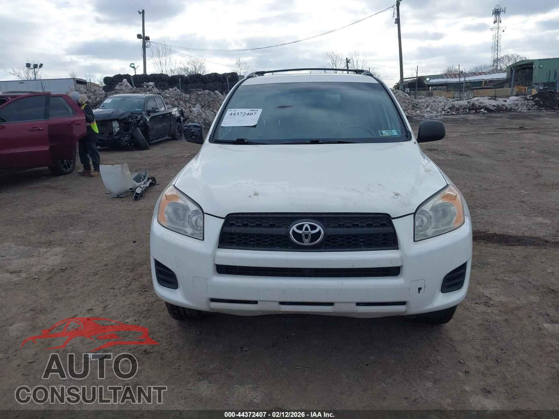 TOYOTA RAV4 2011 - 2T3BF4DV9BW140521