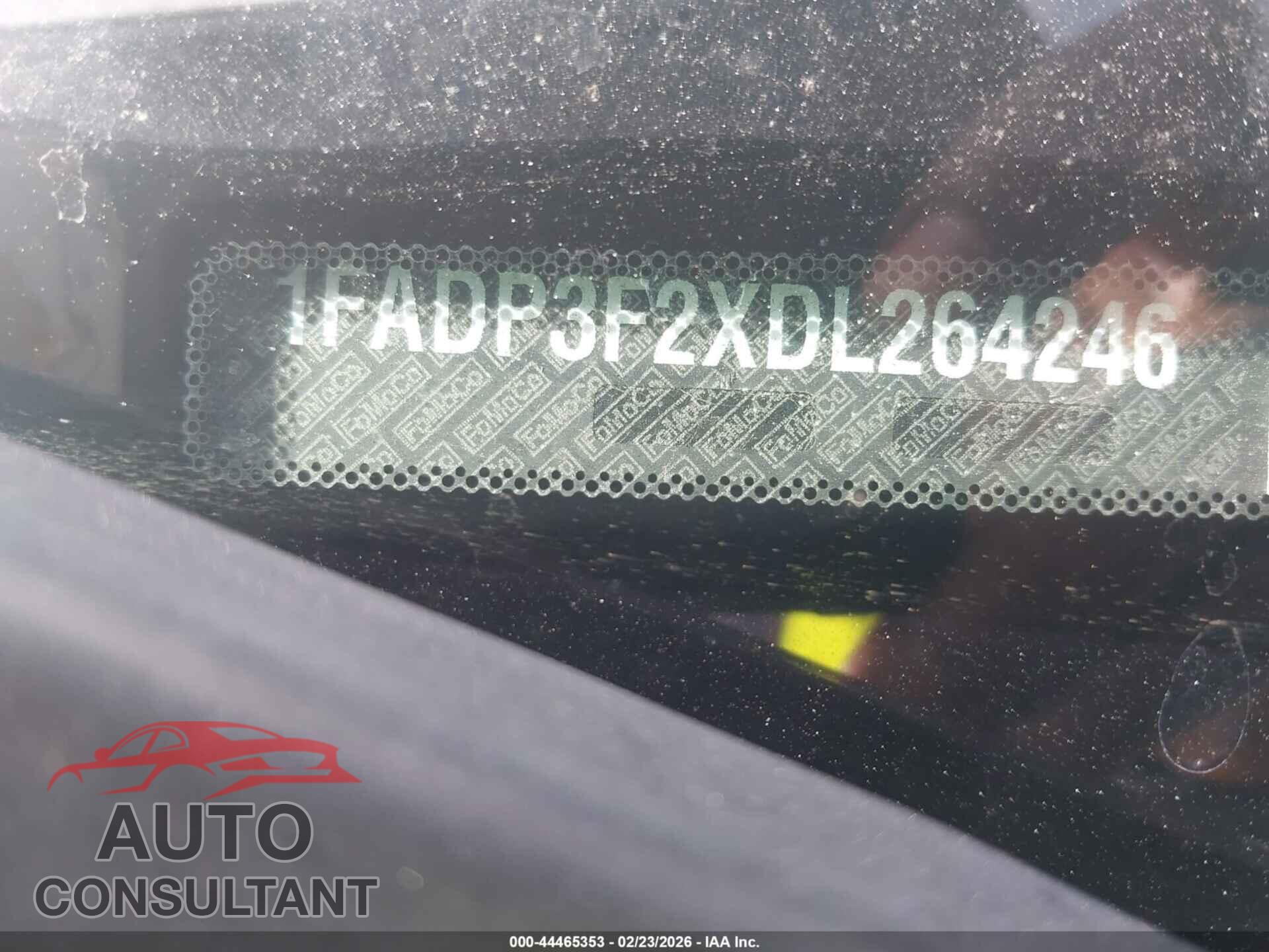 FORD FOCUS 2013 - 1FADP3F2XDL264246