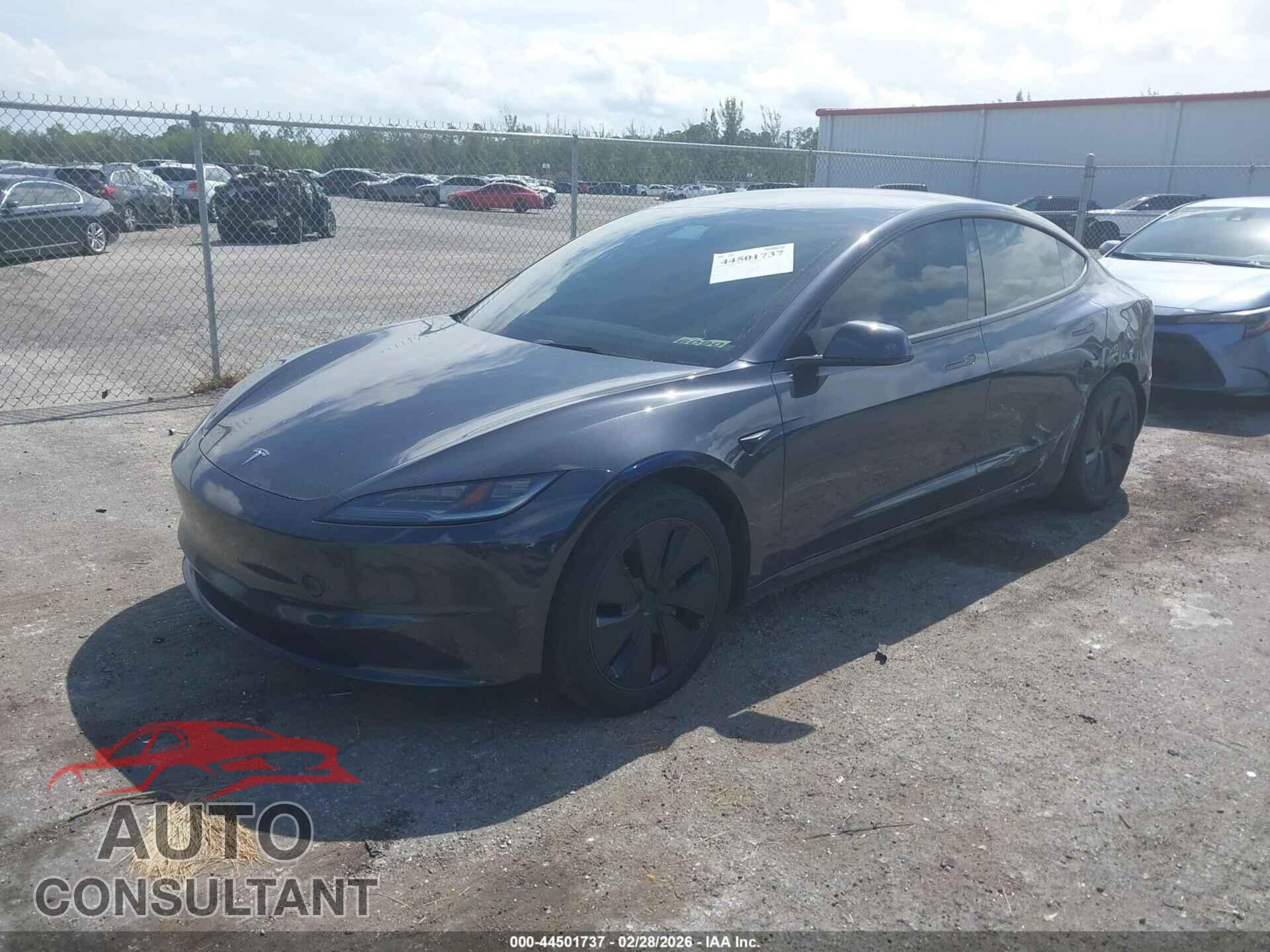 TESLA MODEL 3 2024 - 5YJ3E1EA6RF749535
