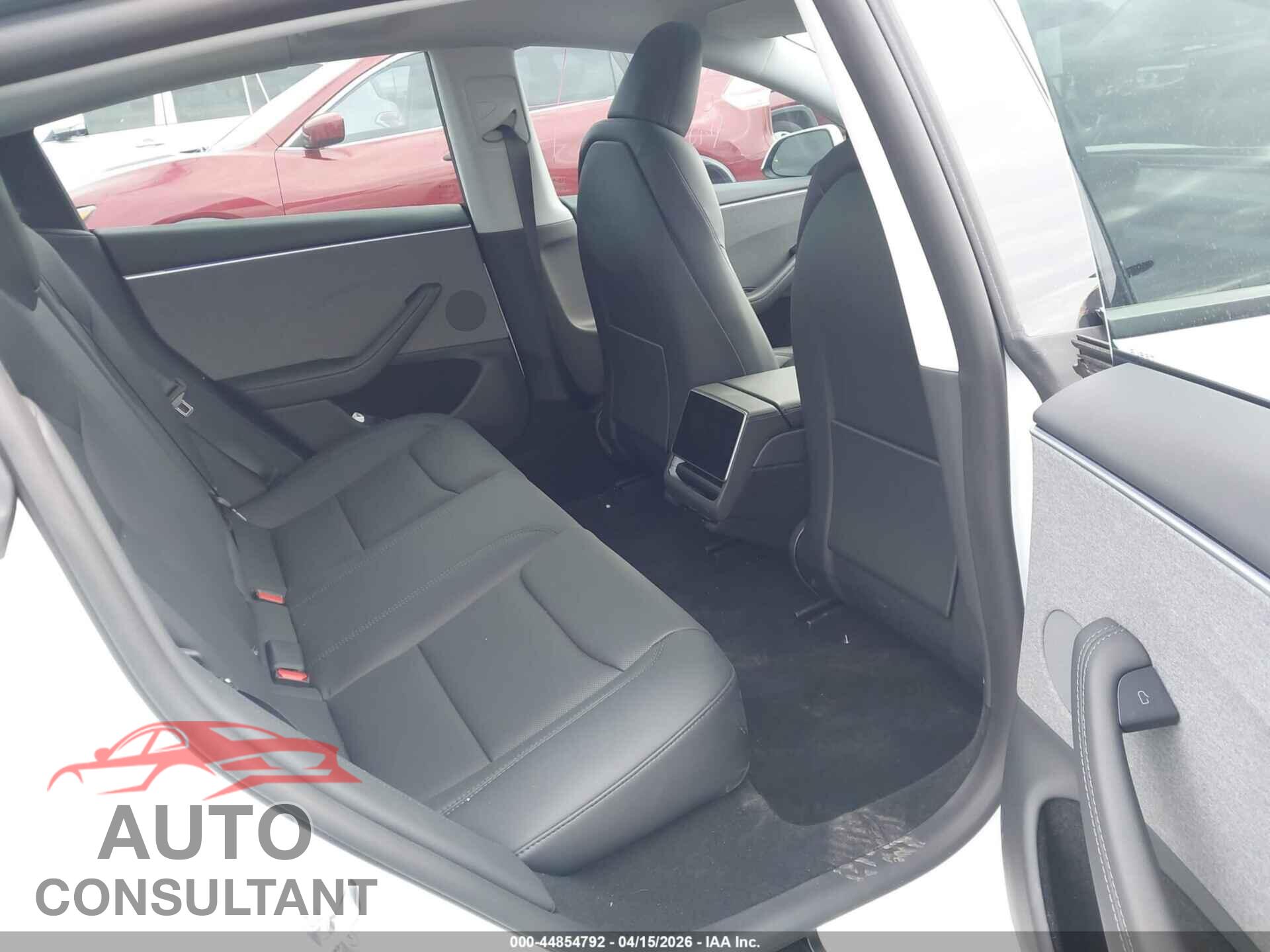 TESLA MODEL 3 2025 - 5YJ3E1EA5SF044151
