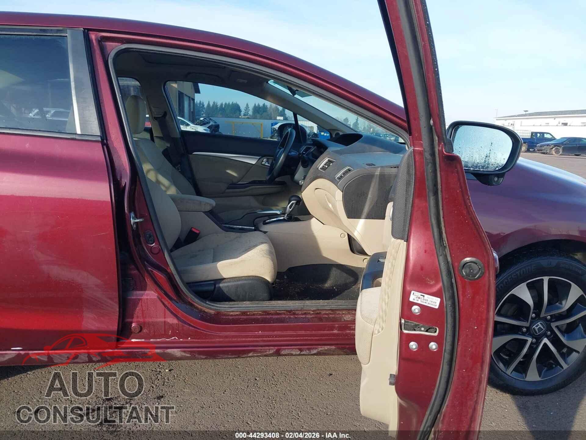 HONDA CIVIC 2015 - 19XFB2F87FE007749