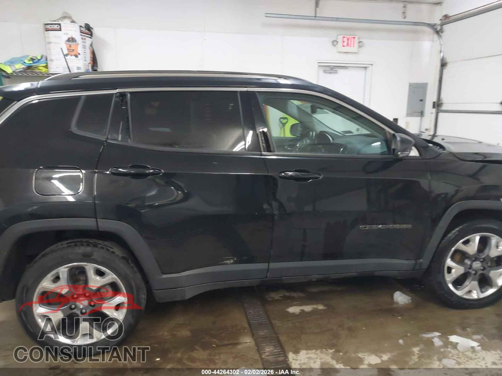 JEEP COMPASS 2020 - 3C4NJDCB0LT250241