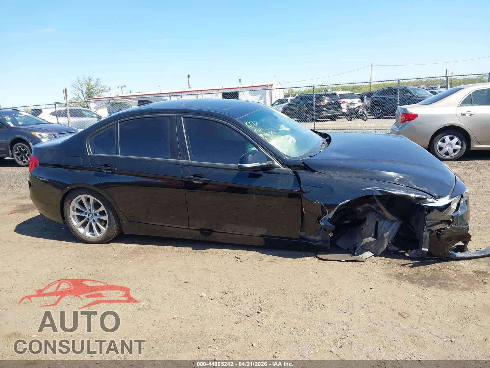 BMW 320I 2016 - WBA8E5G5XGNU19356