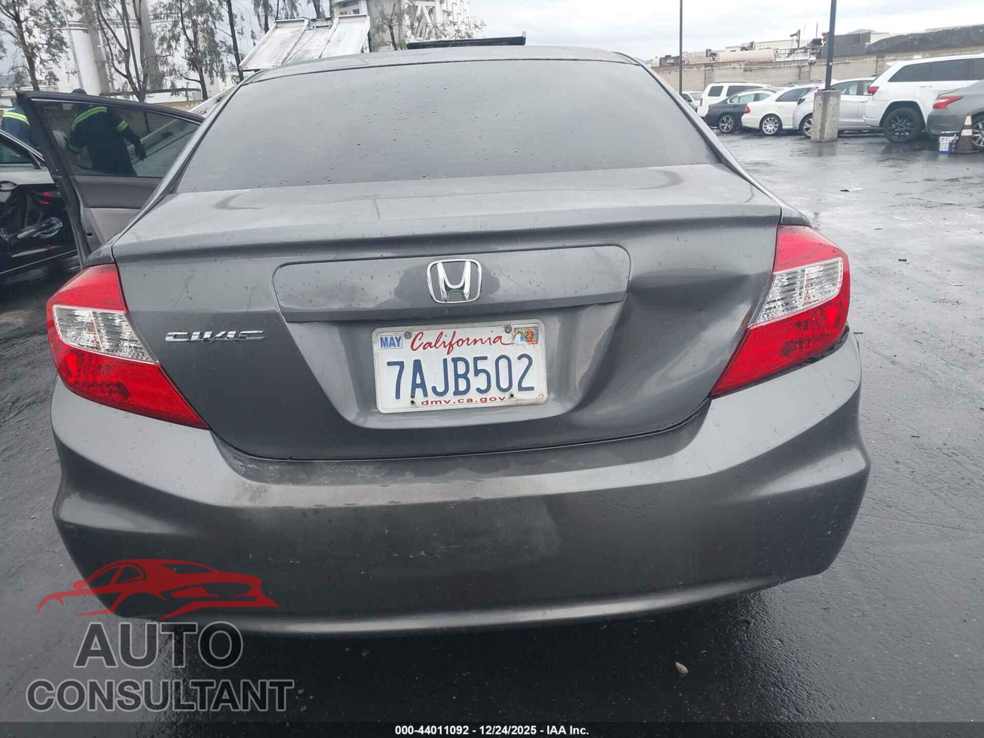 HONDA CIVIC 2012 - 2HGFB2F55CH304171