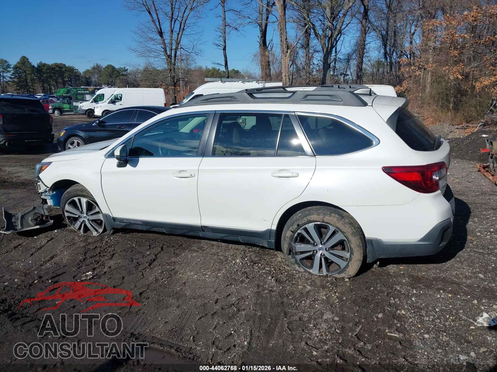 SUBARU OUTBACK 2018 - 4S4BSANC1J3279384
