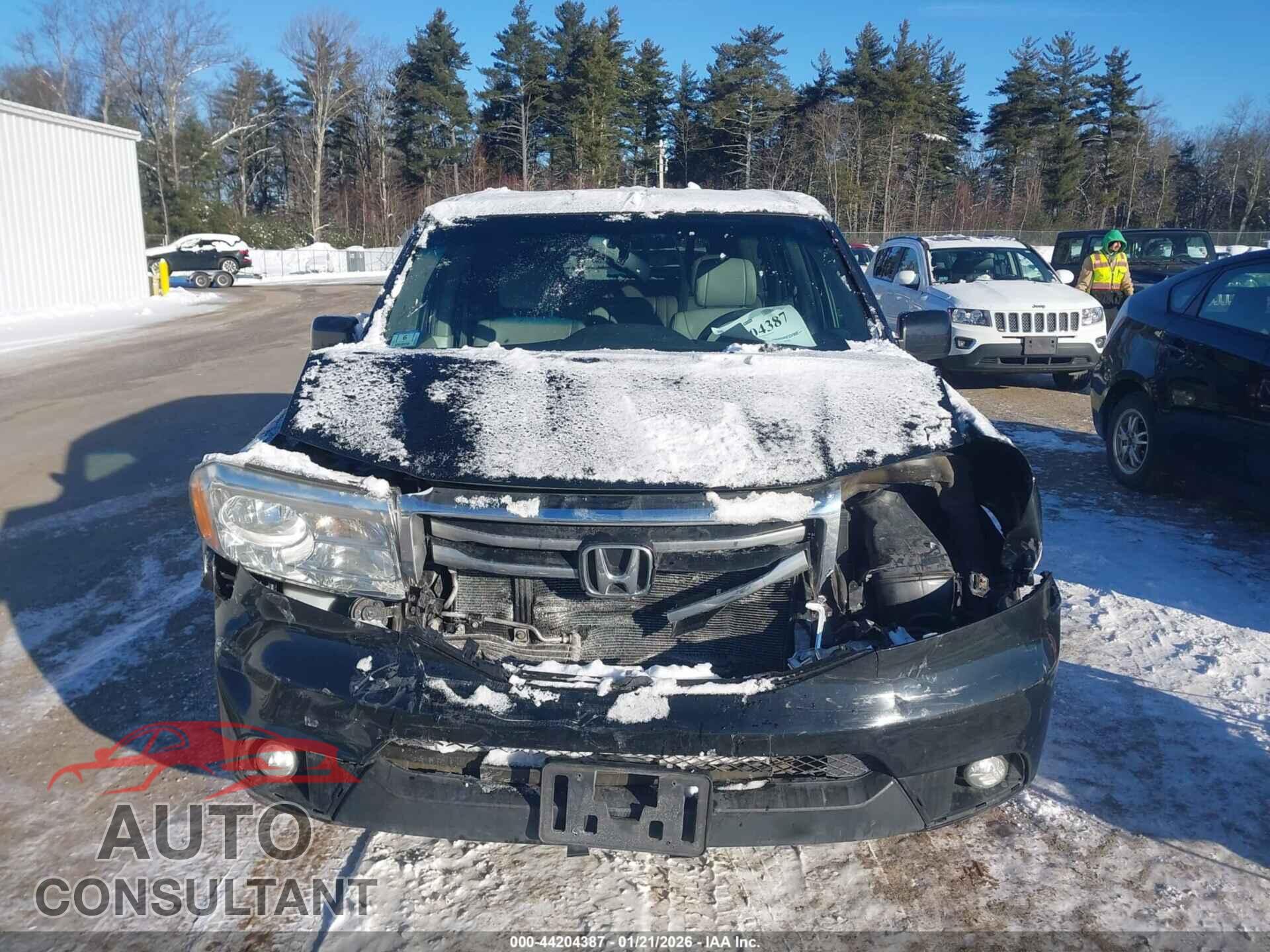 HONDA PILOT 2015 - 5FNYF4H77FB044985