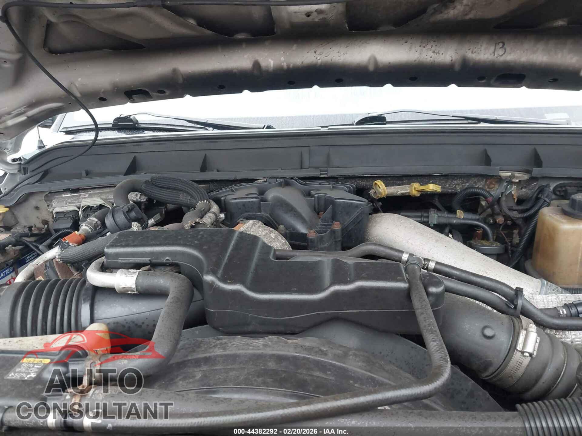 FORD F-550 CHASSIS 2011 - 1FDUF5HT2BEC72045