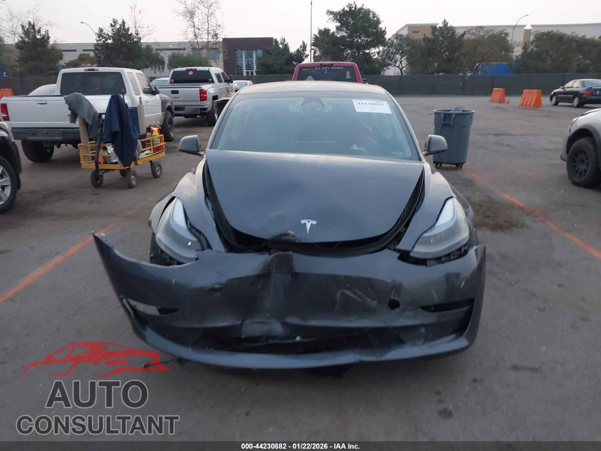 TESLA MODEL 3 2023 - 5YJ3E1EB4PF676431